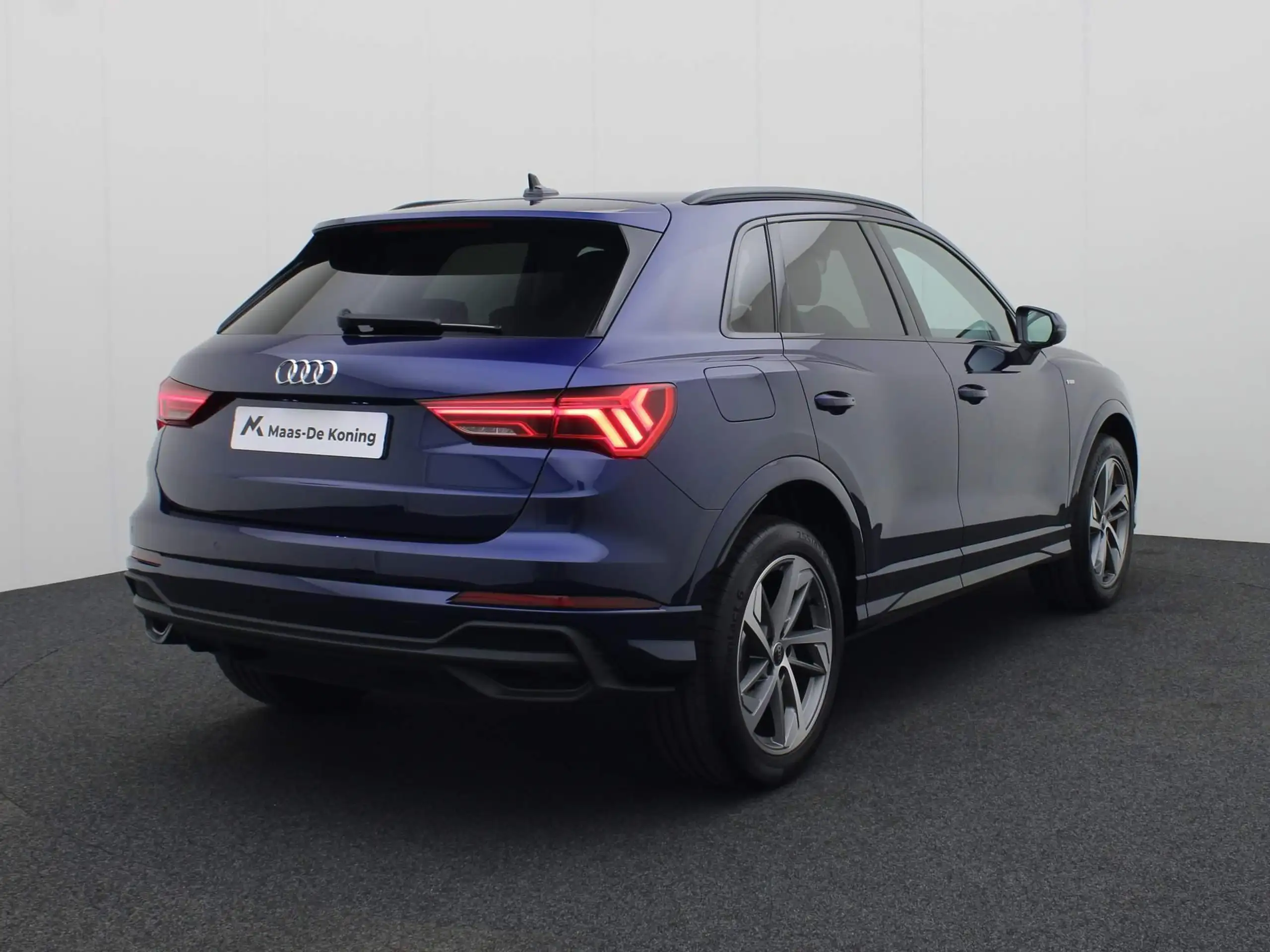 Audi - Q3