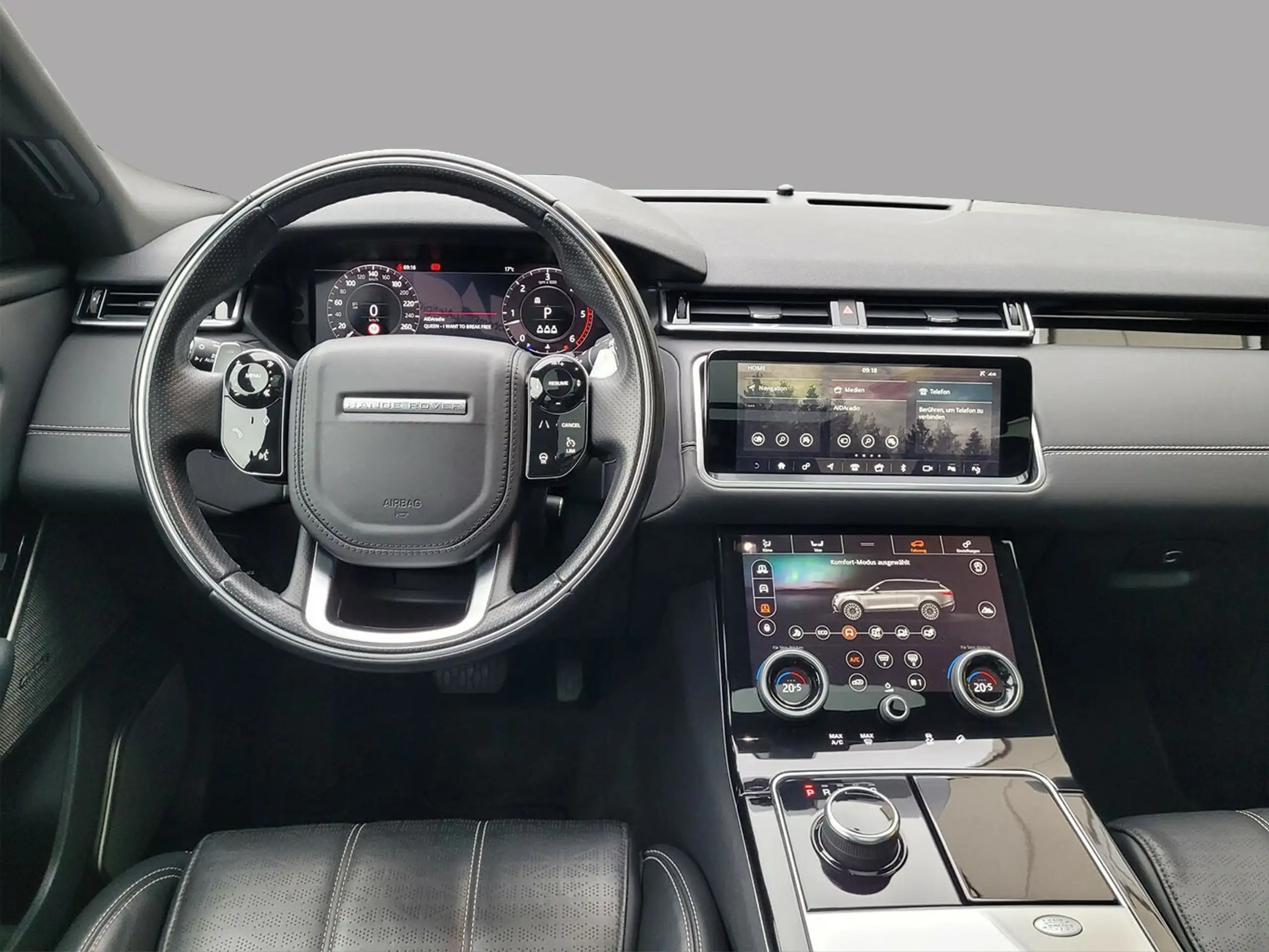 Land Rover - Range Rover Velar