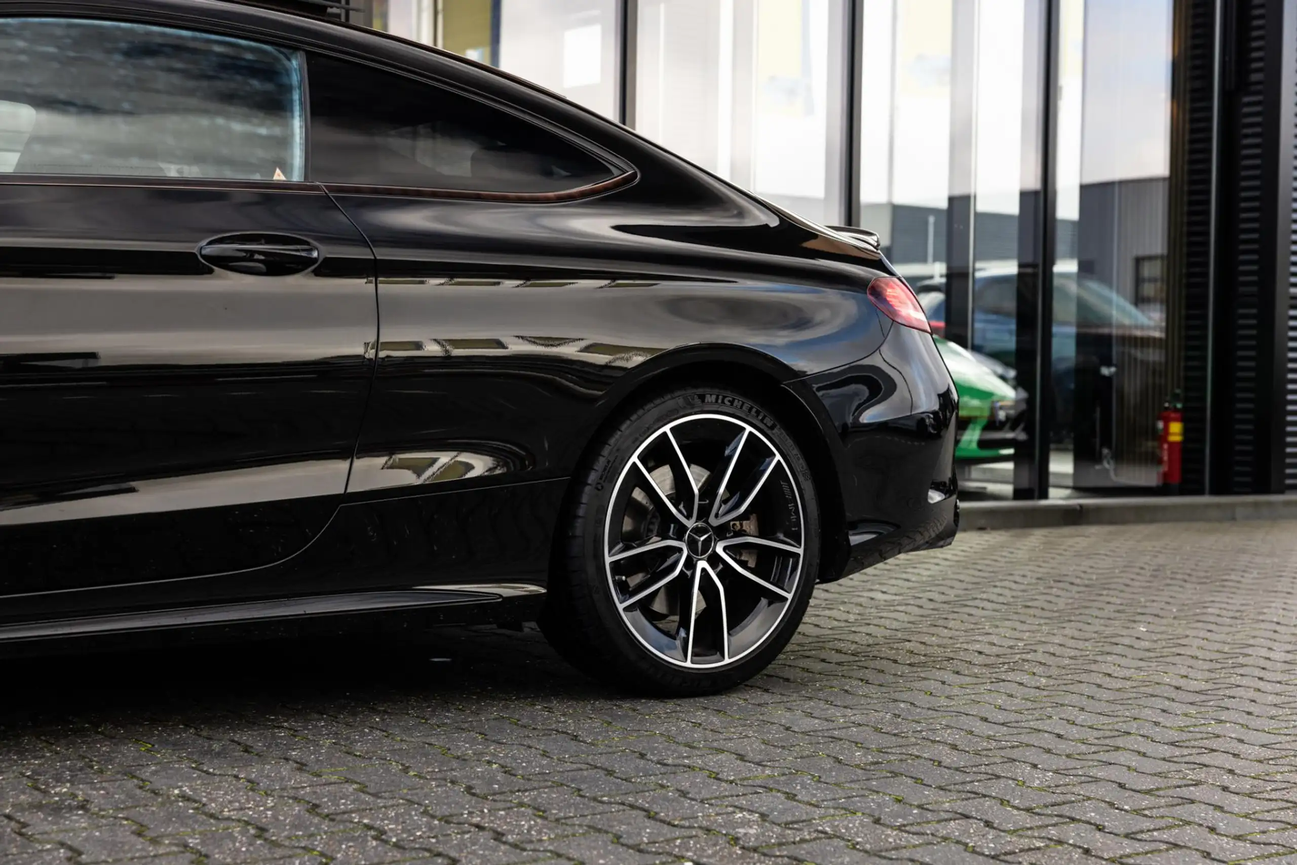 Mercedes-Benz - C 43 AMG