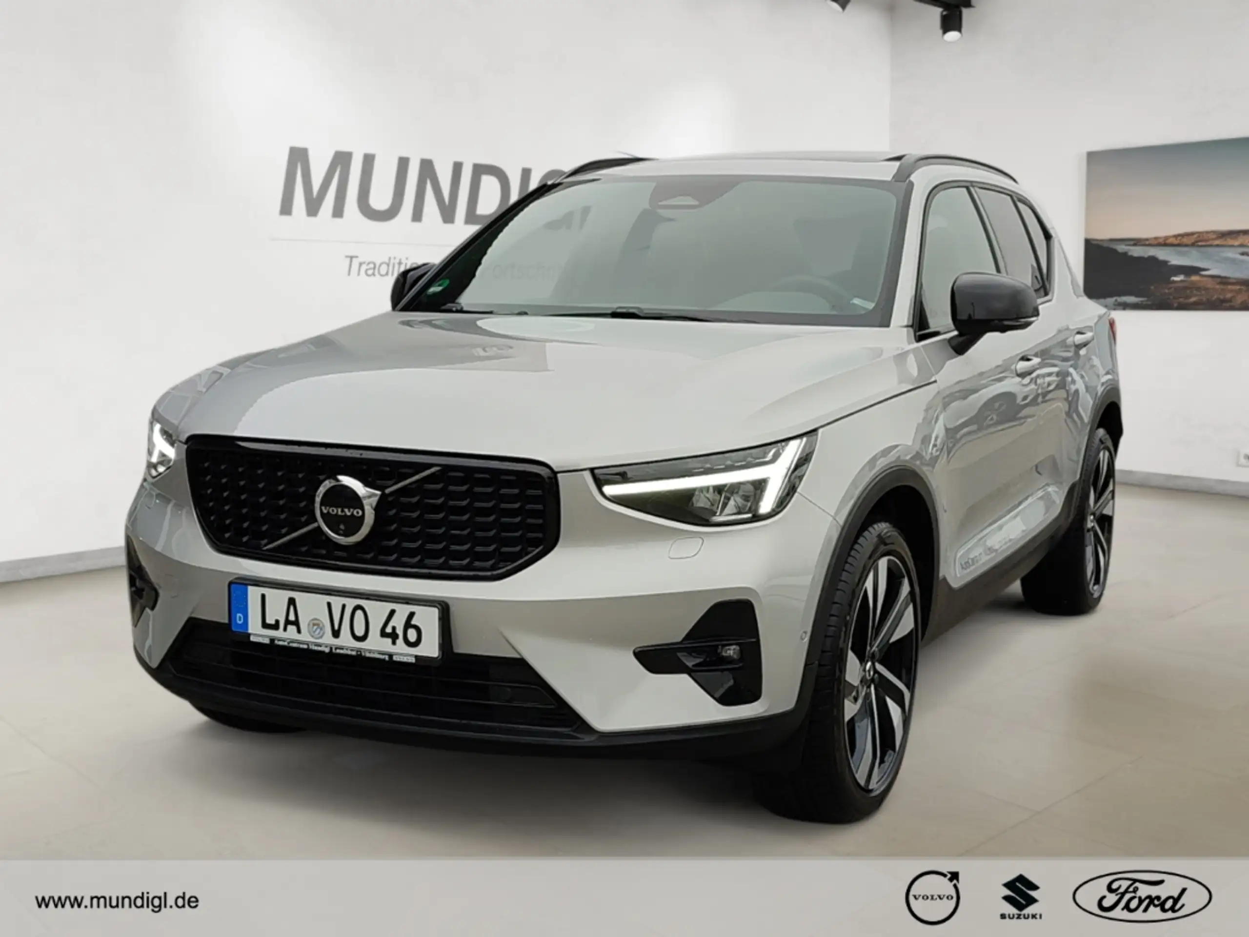 Volvo - XC40