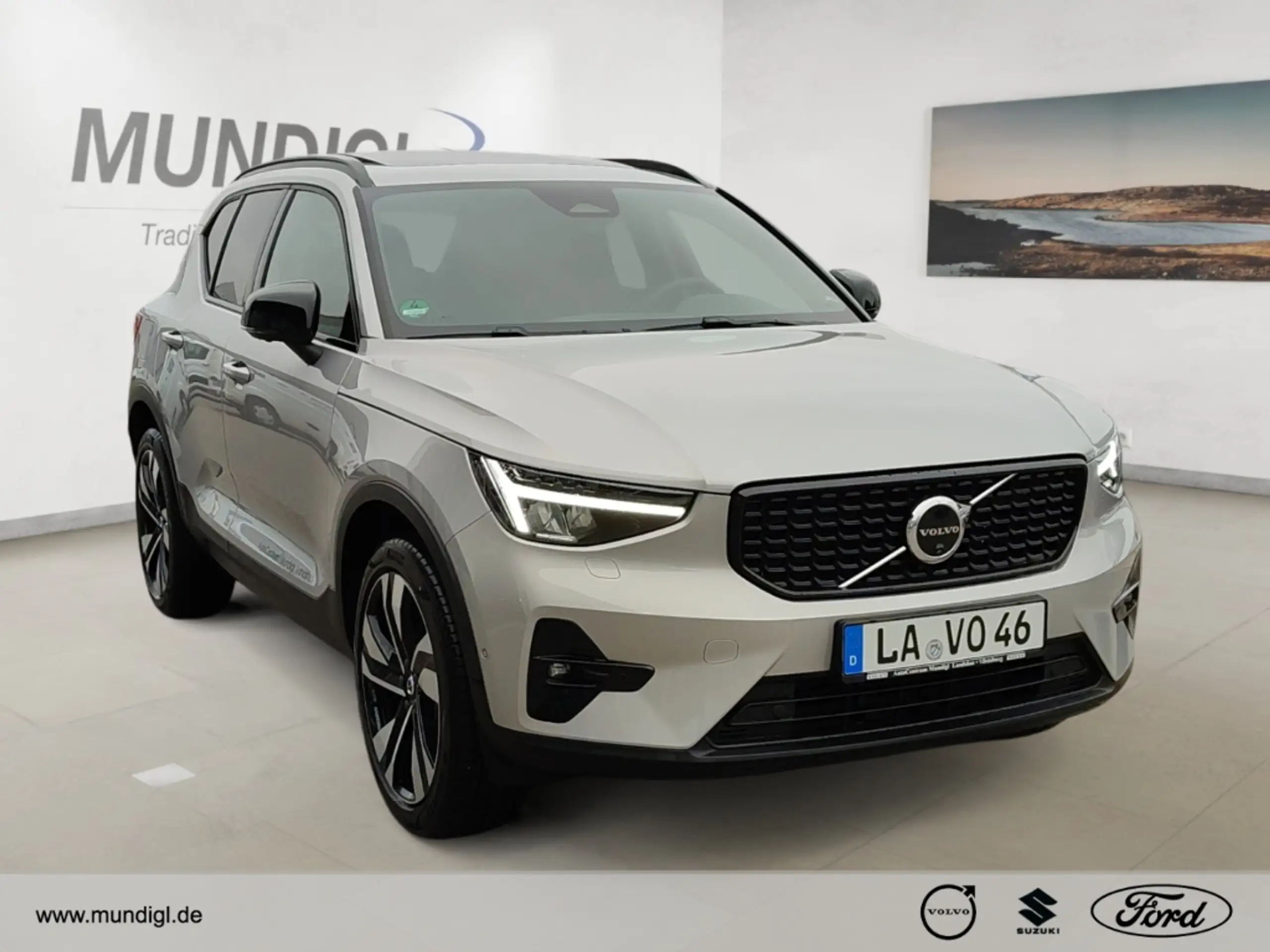 Volvo - XC40