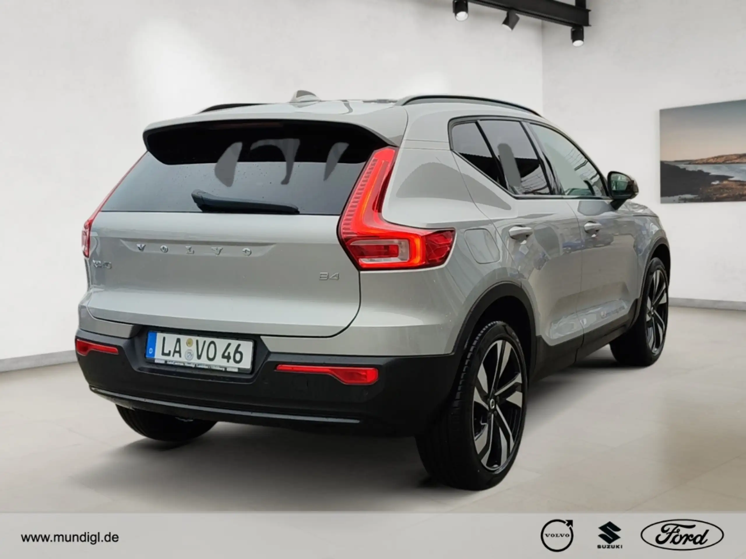 Volvo - XC40