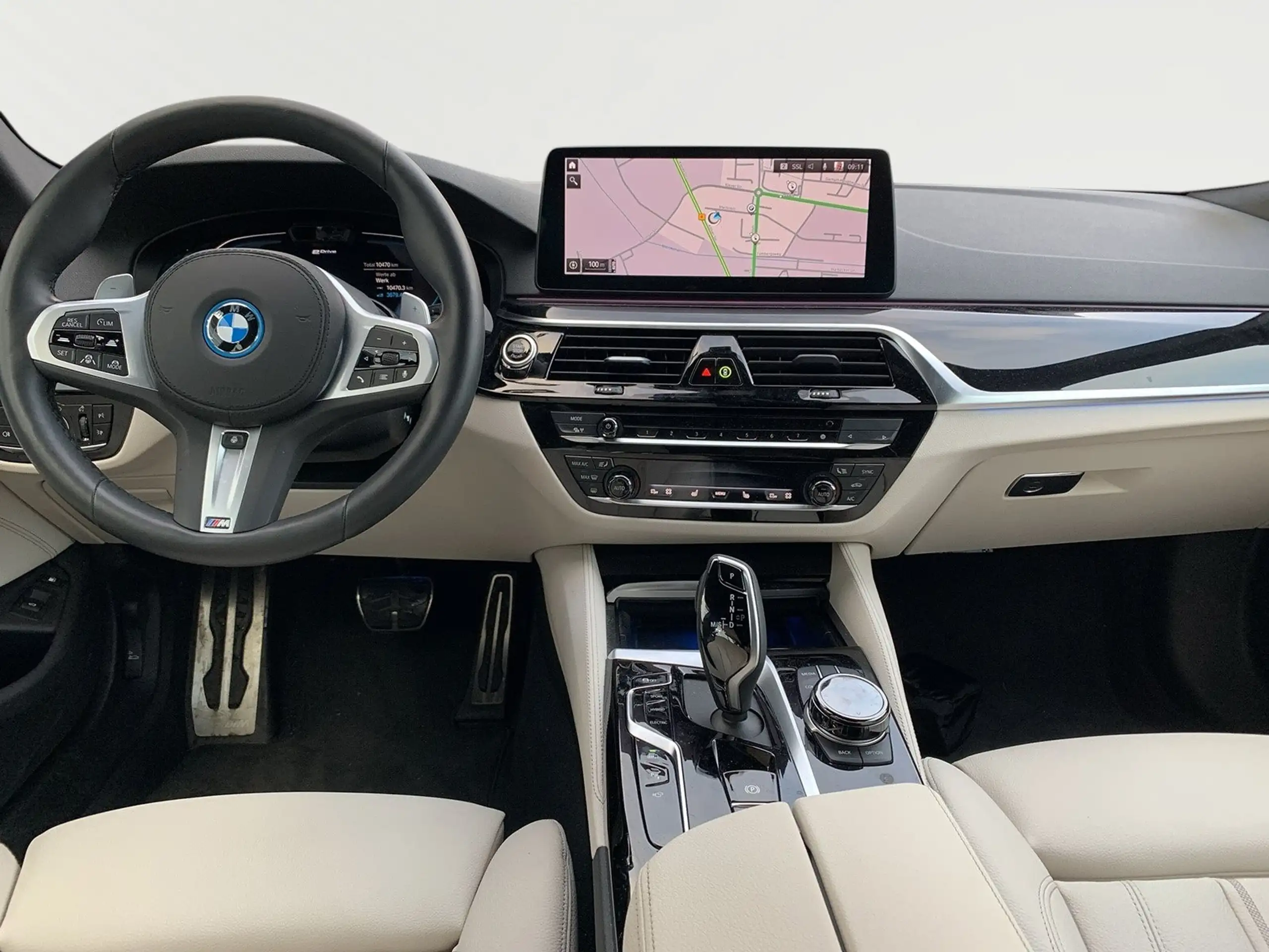 BMW - 530