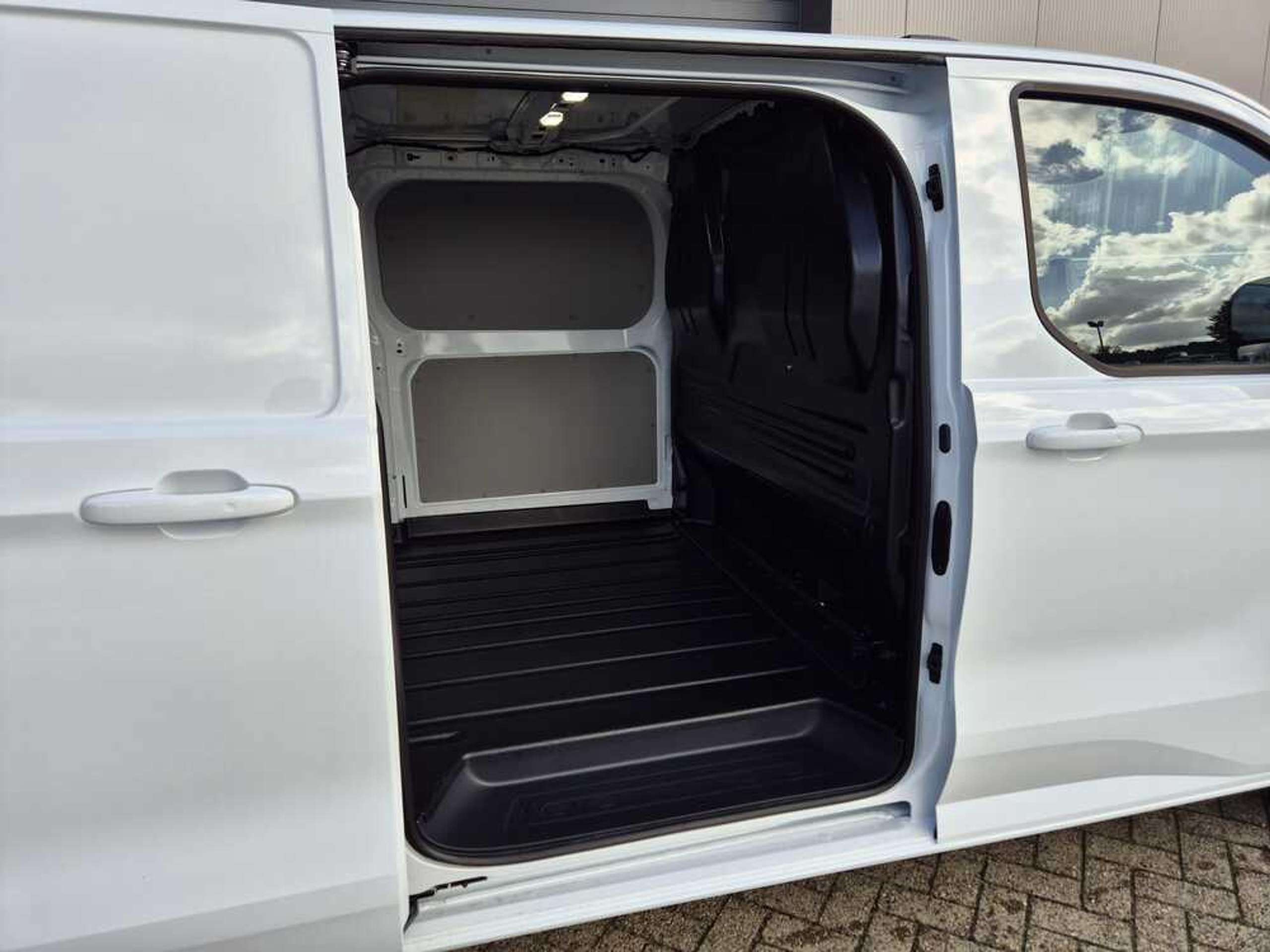 Ford - Transit Custom