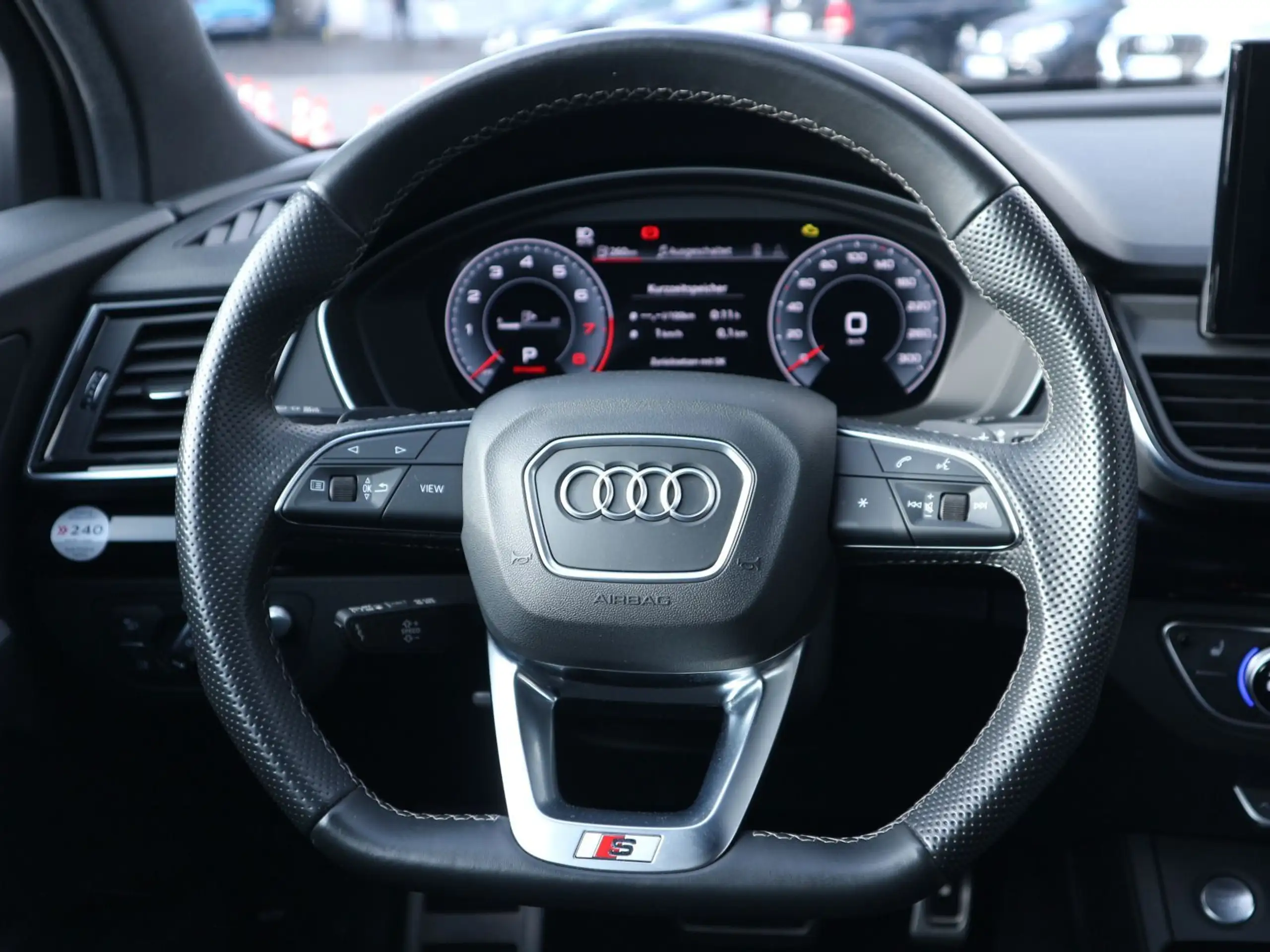 Audi - Q5