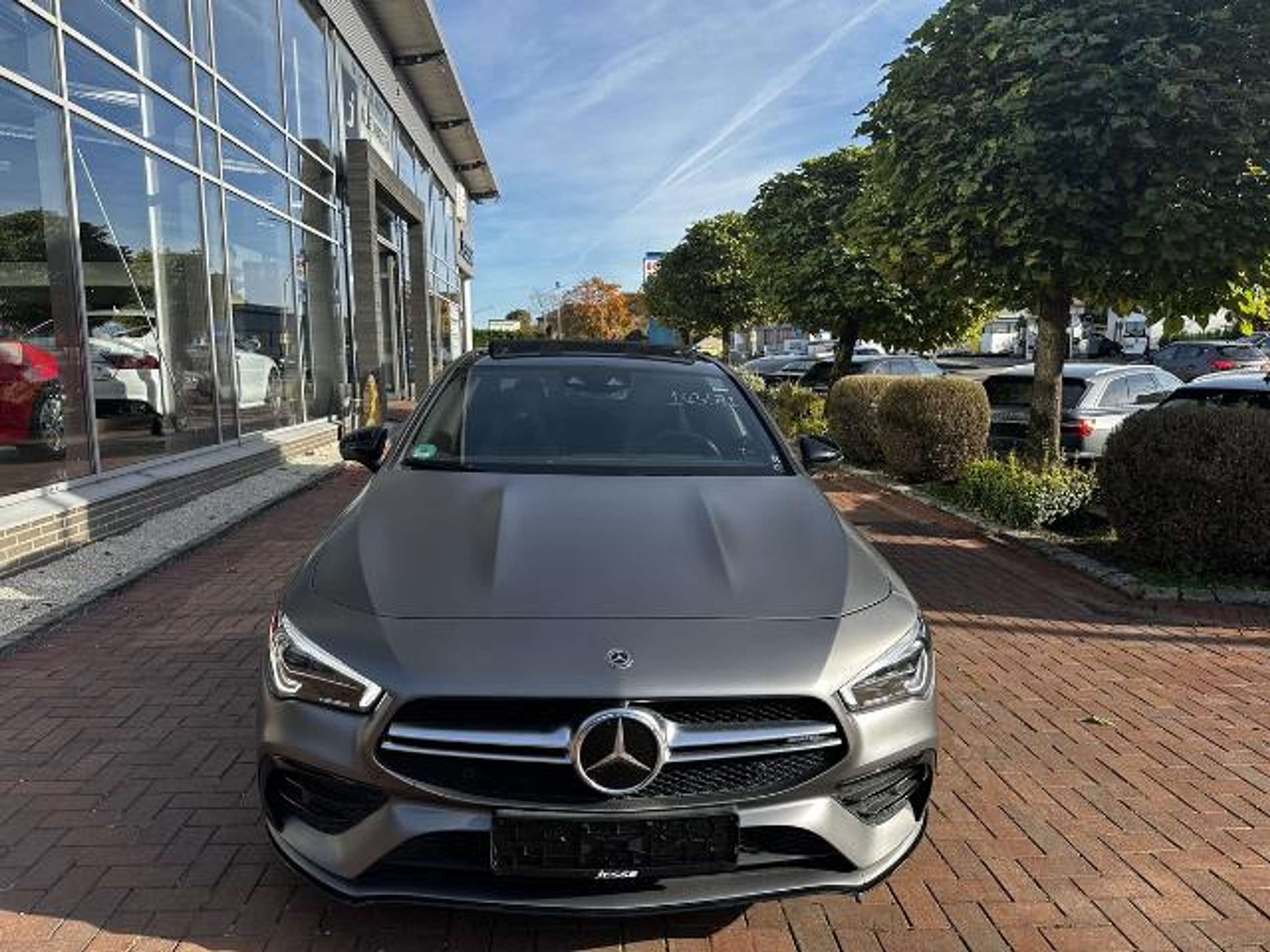 Mercedes-Benz - CLA 35 AMG