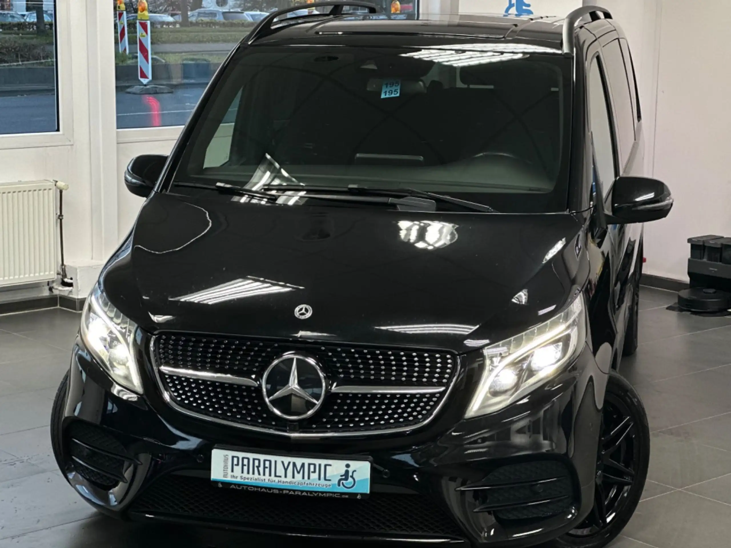 Mercedes-Benz - V 300