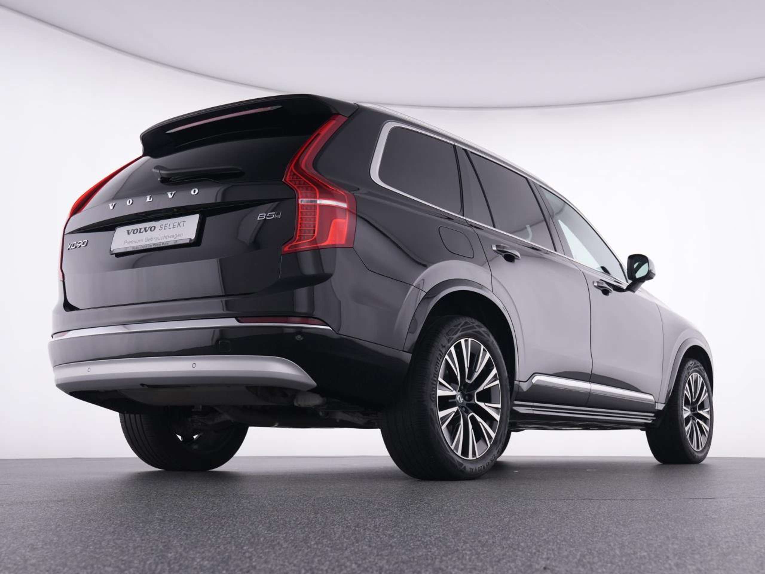 Volvo - XC90