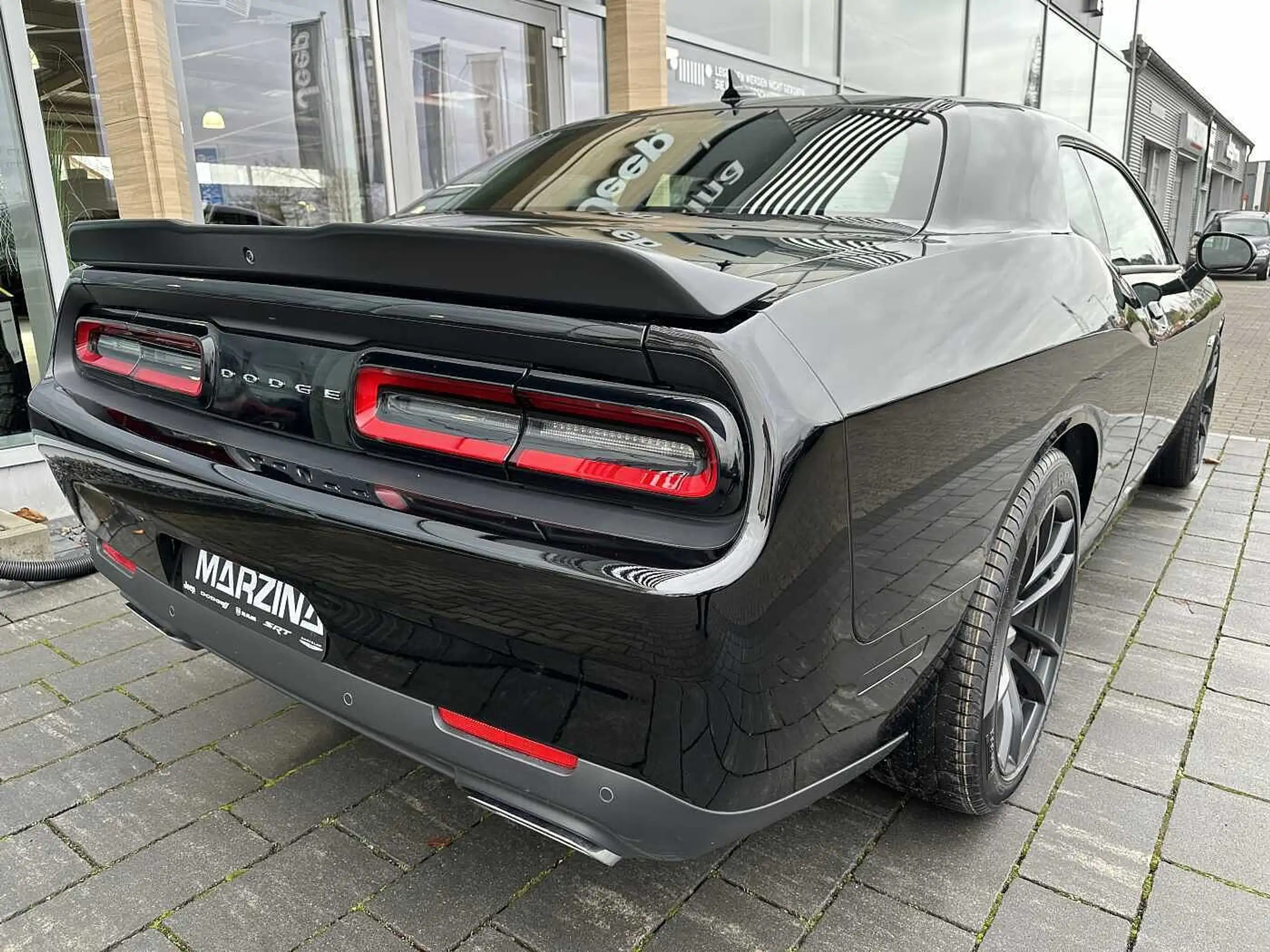 Dodge - Challenger