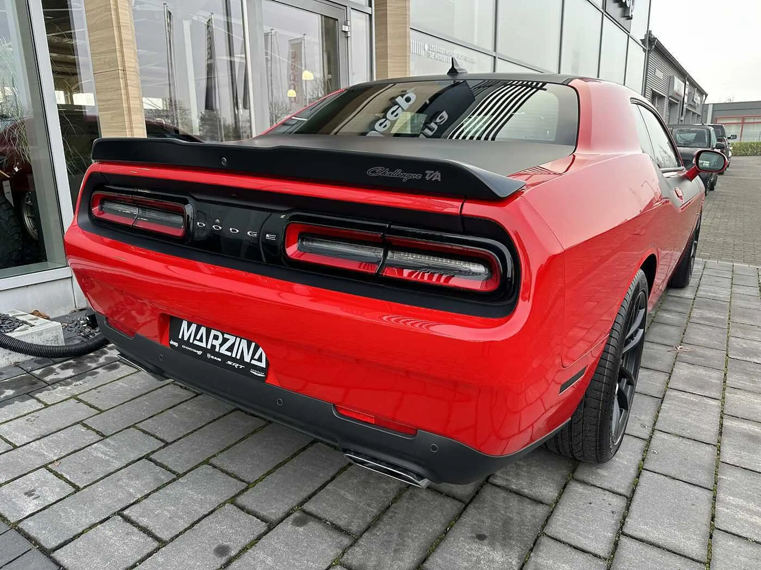 Dodge - Challenger