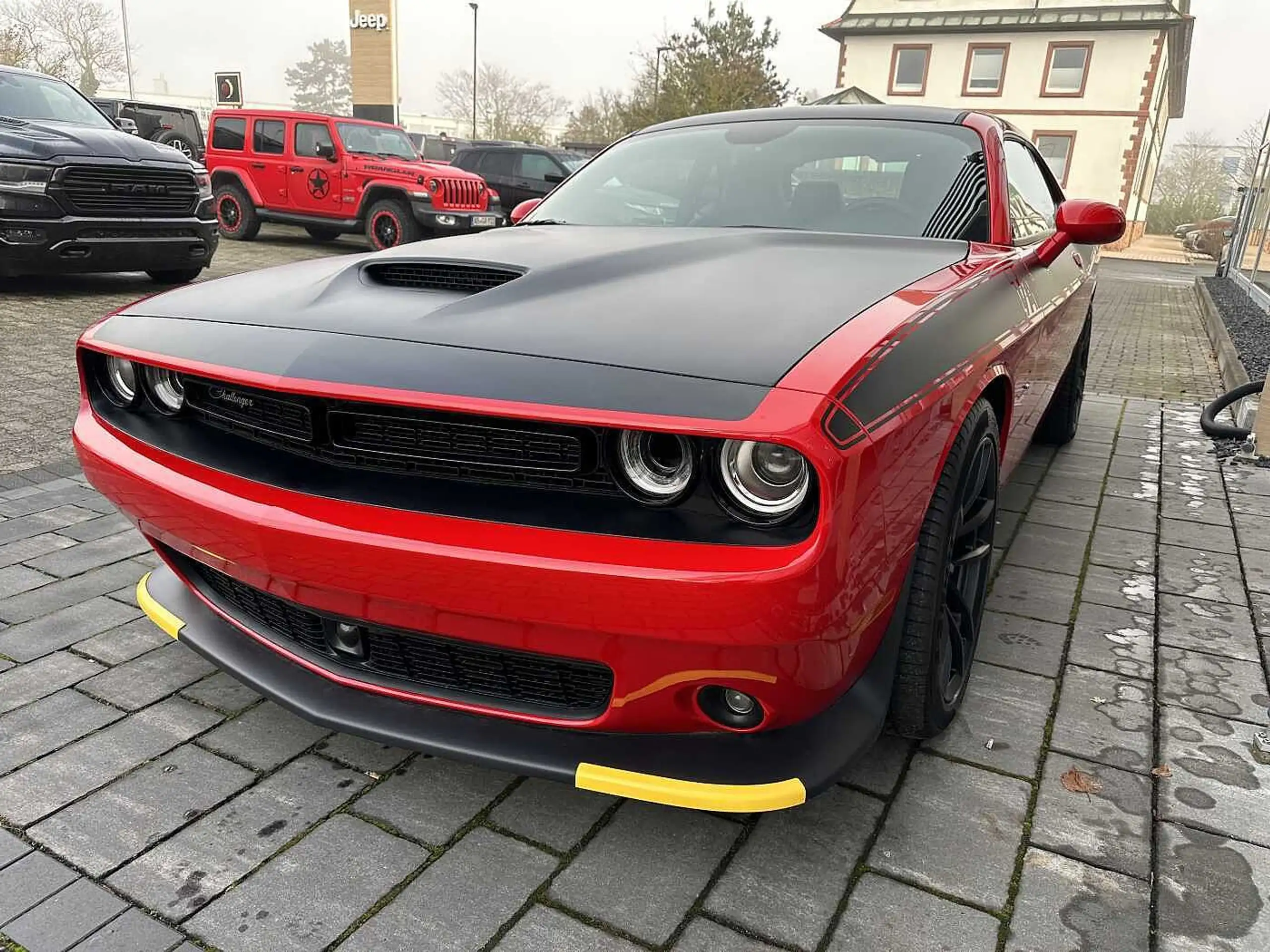 Dodge - Challenger