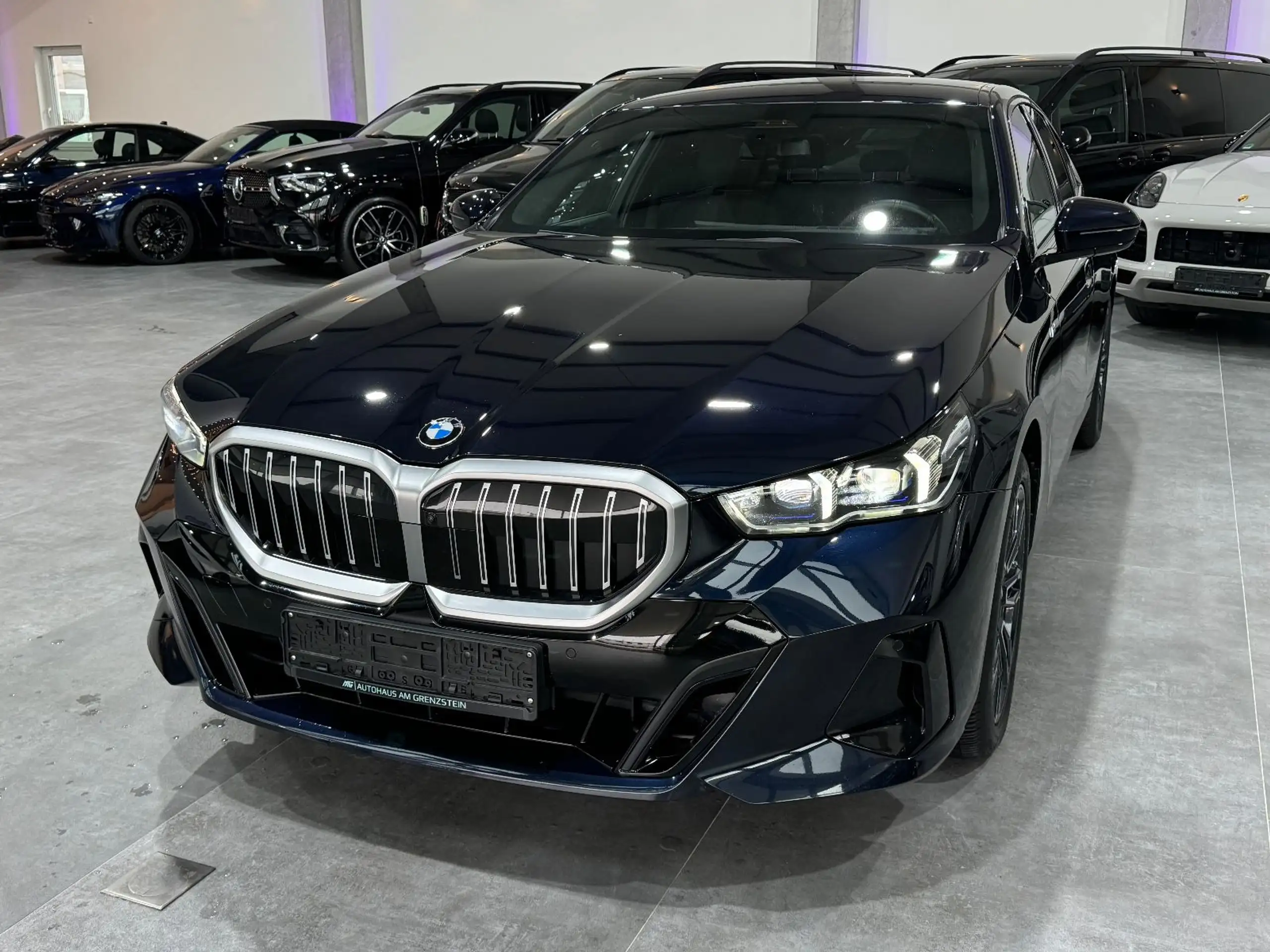 BMW - 520