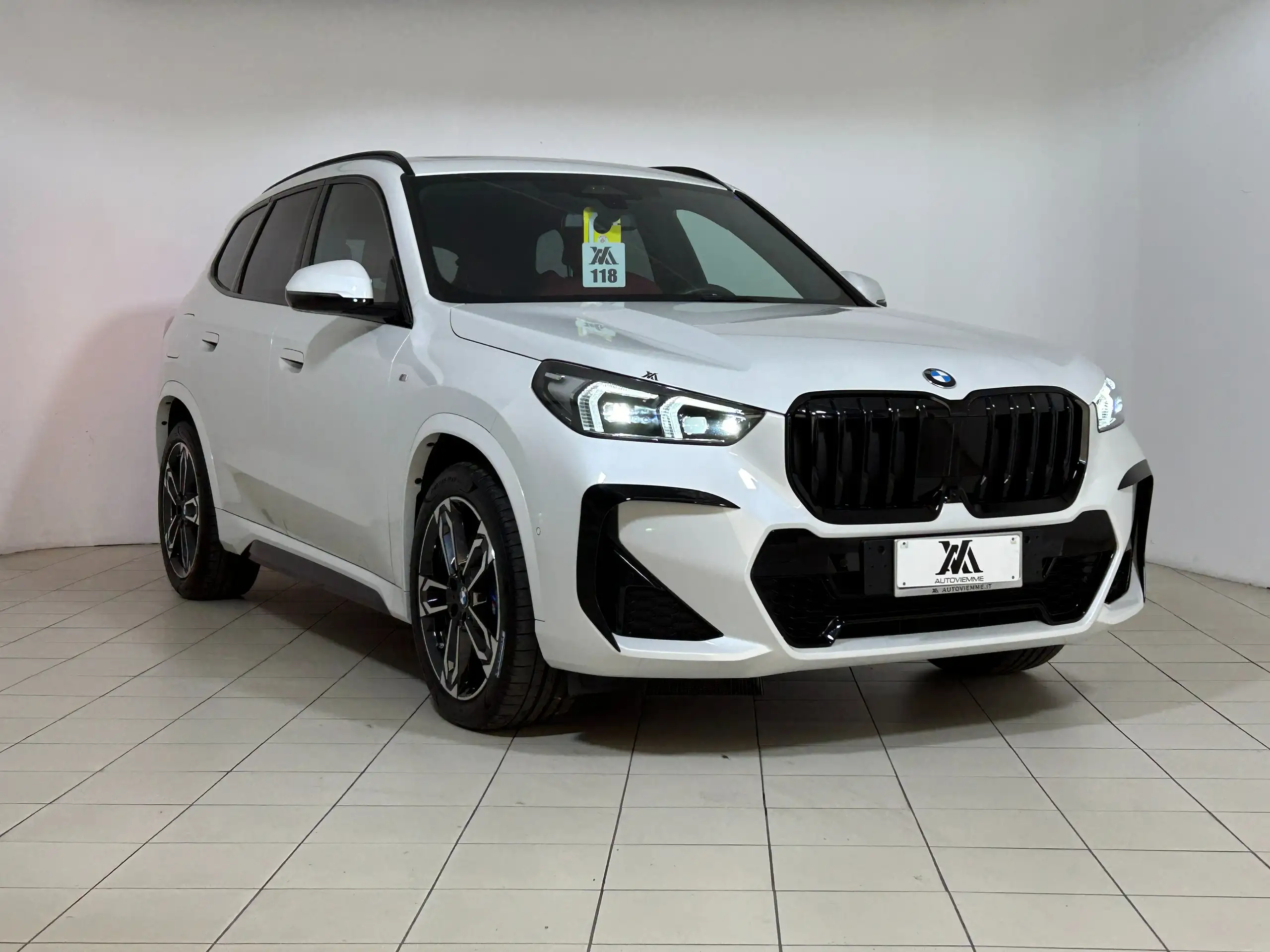 BMW - X1