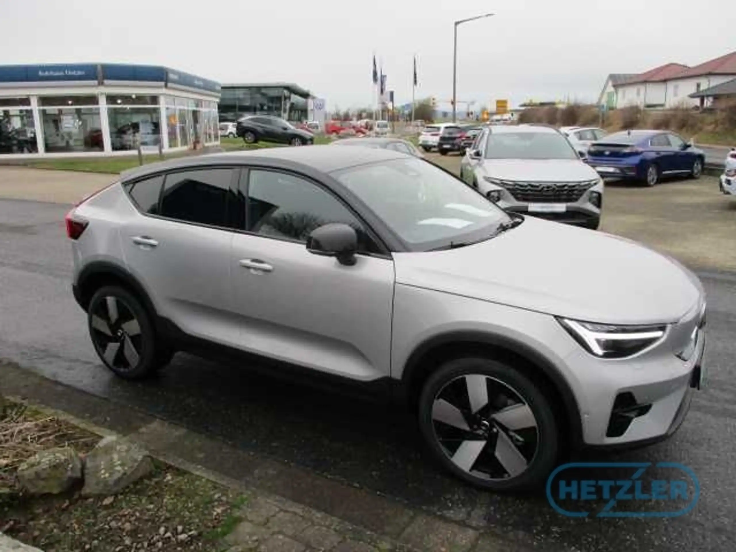 Volvo - C40