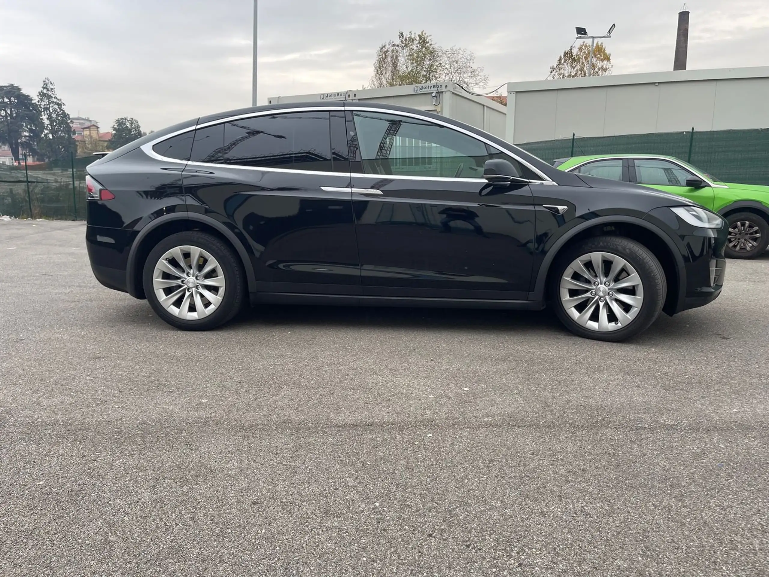 Tesla - Model X