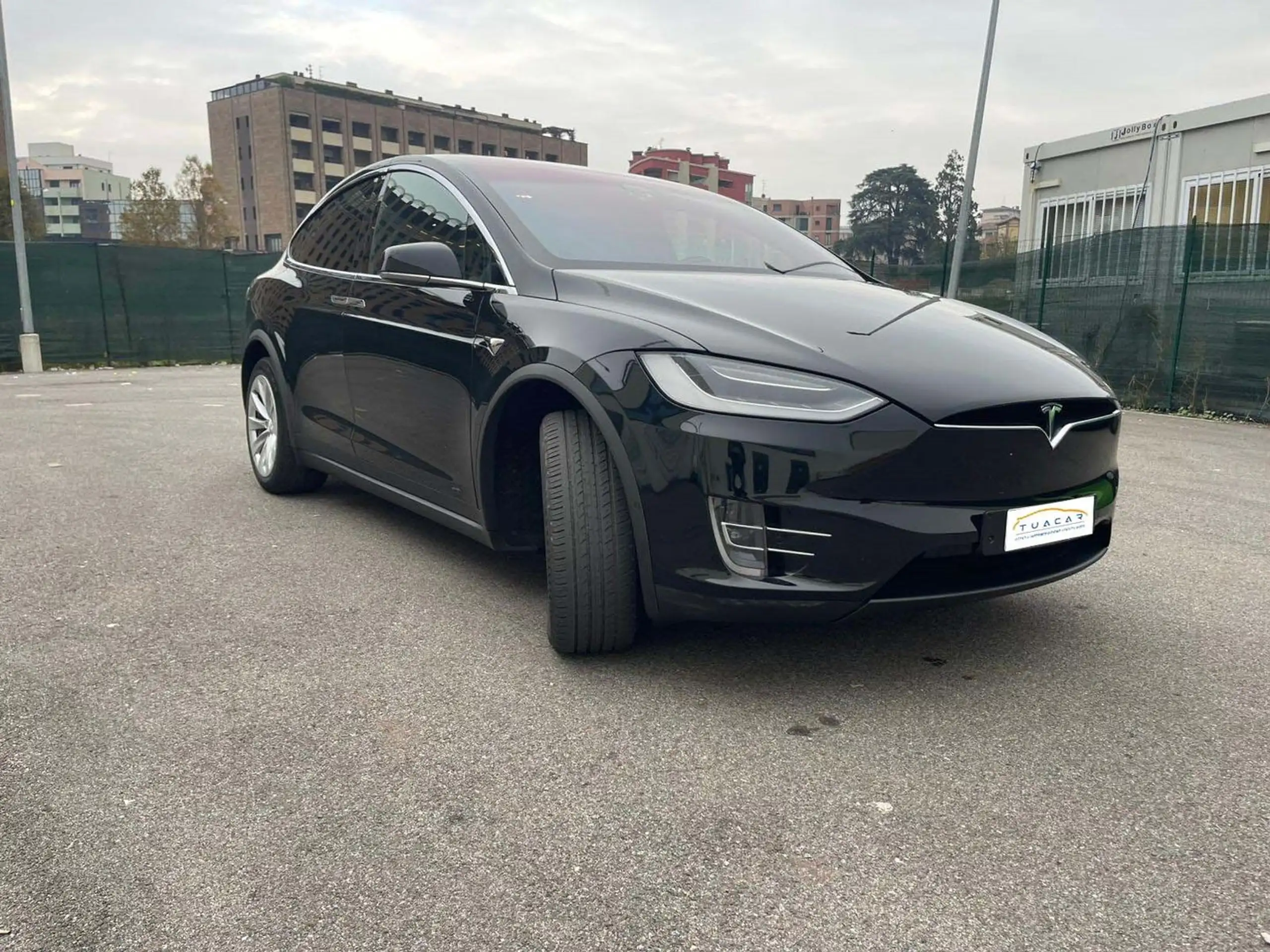 Tesla - Model X