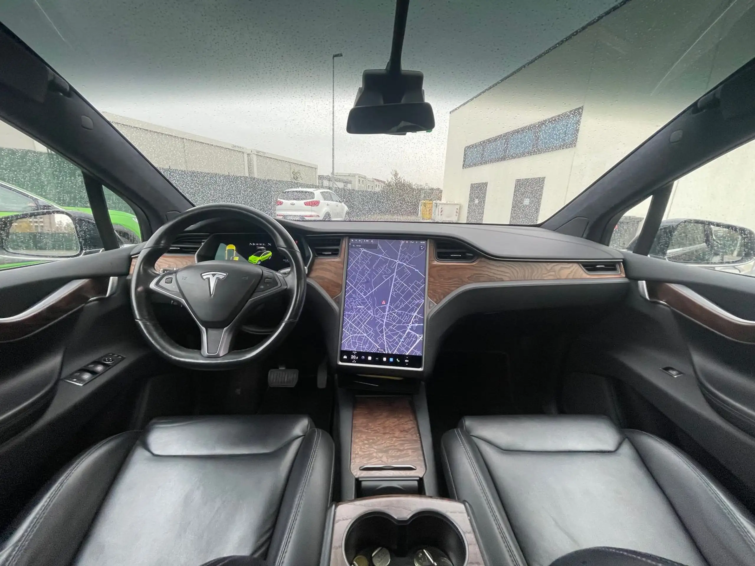 Tesla - Model X