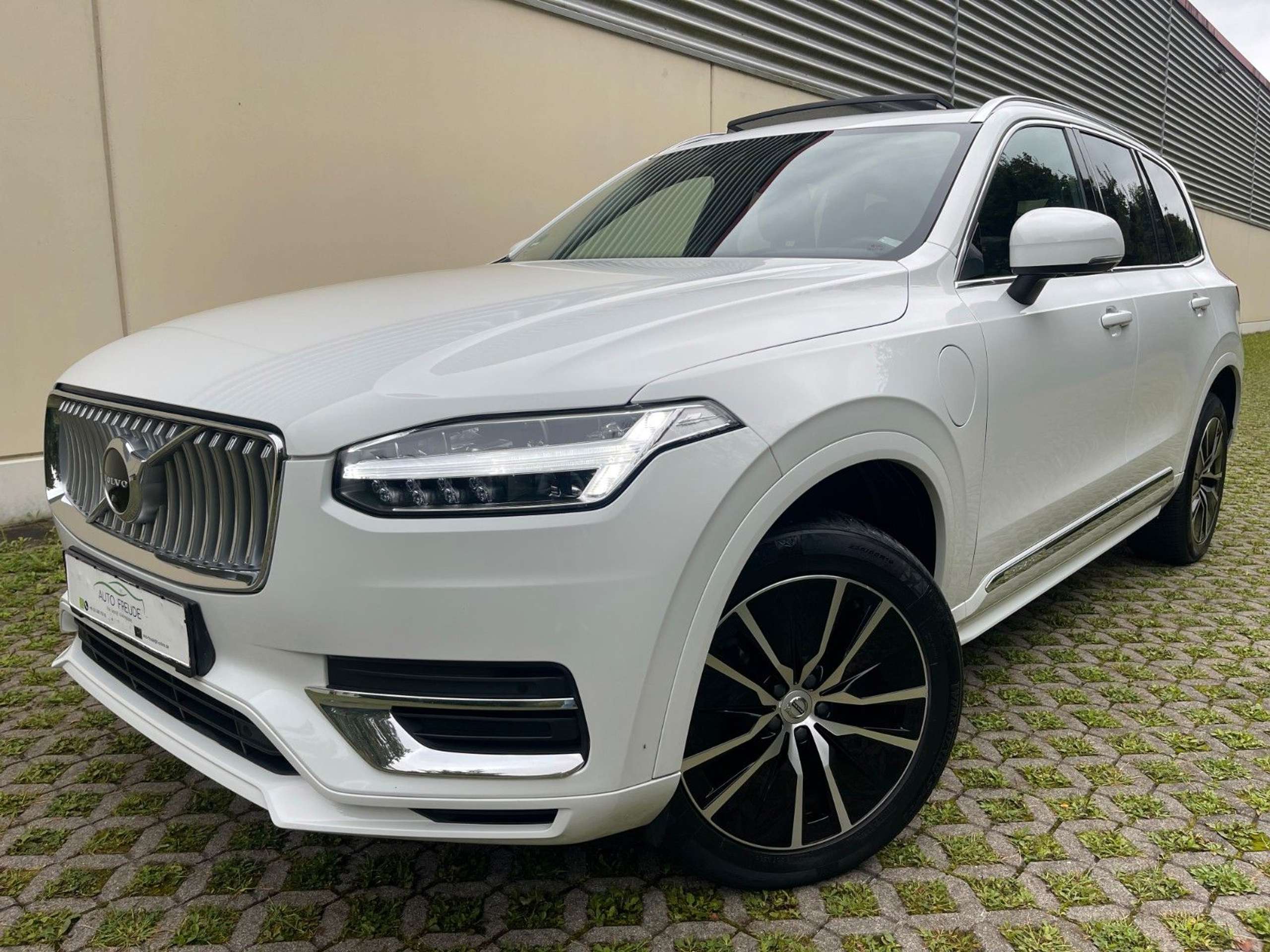 Volvo - XC90