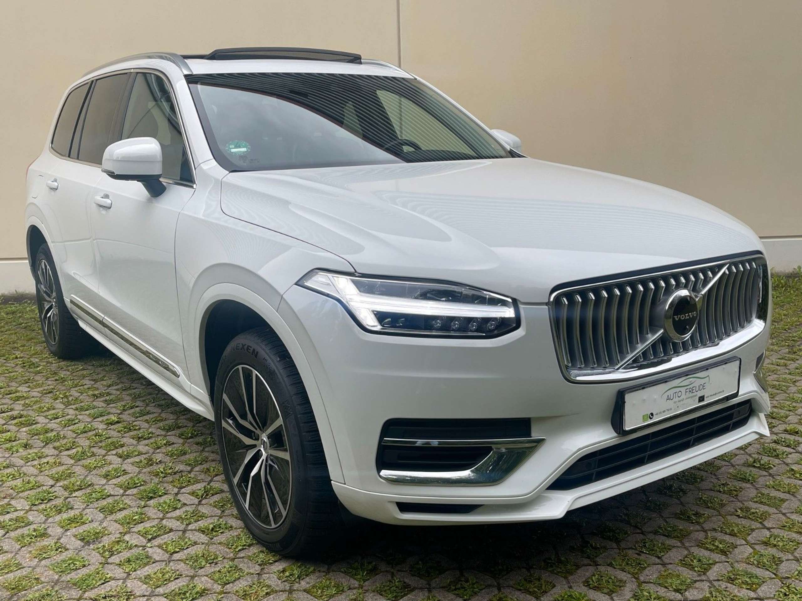 Volvo - XC90