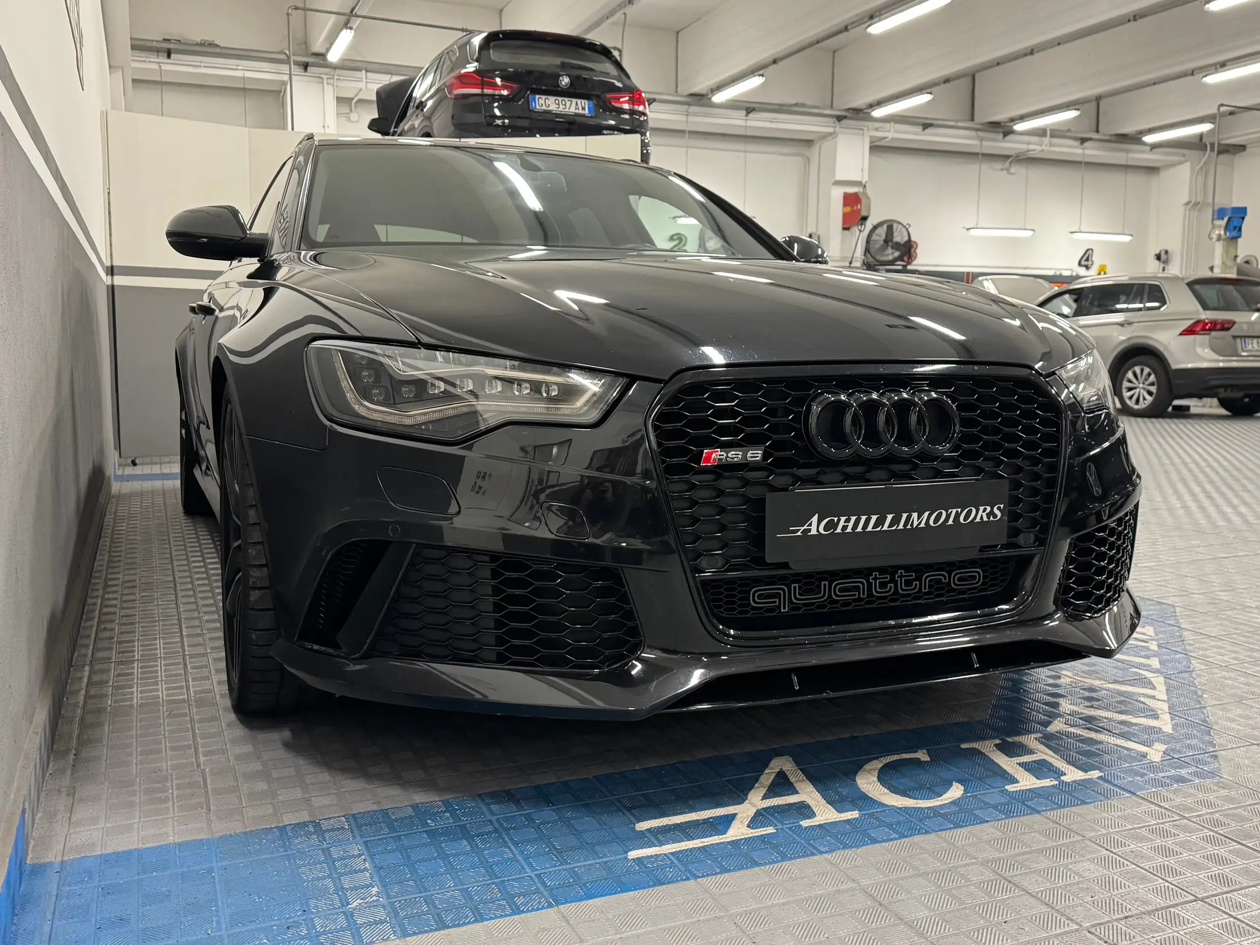 Audi - RS6