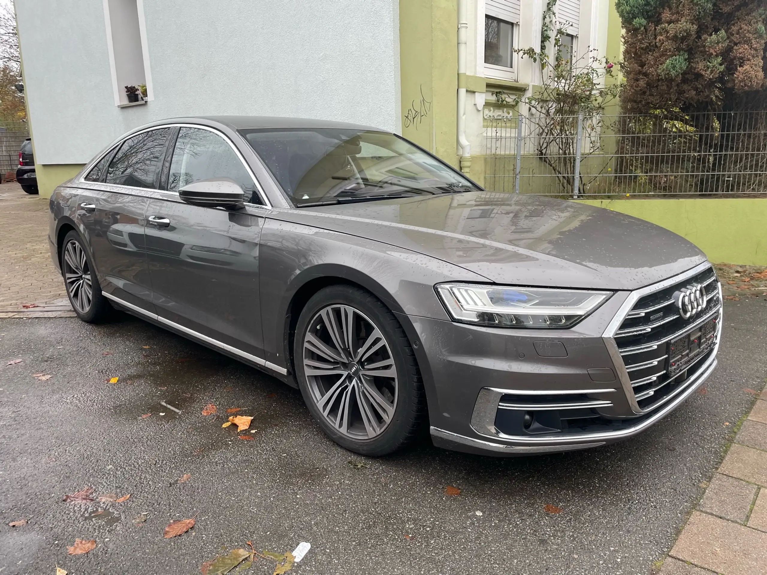 Audi - A8