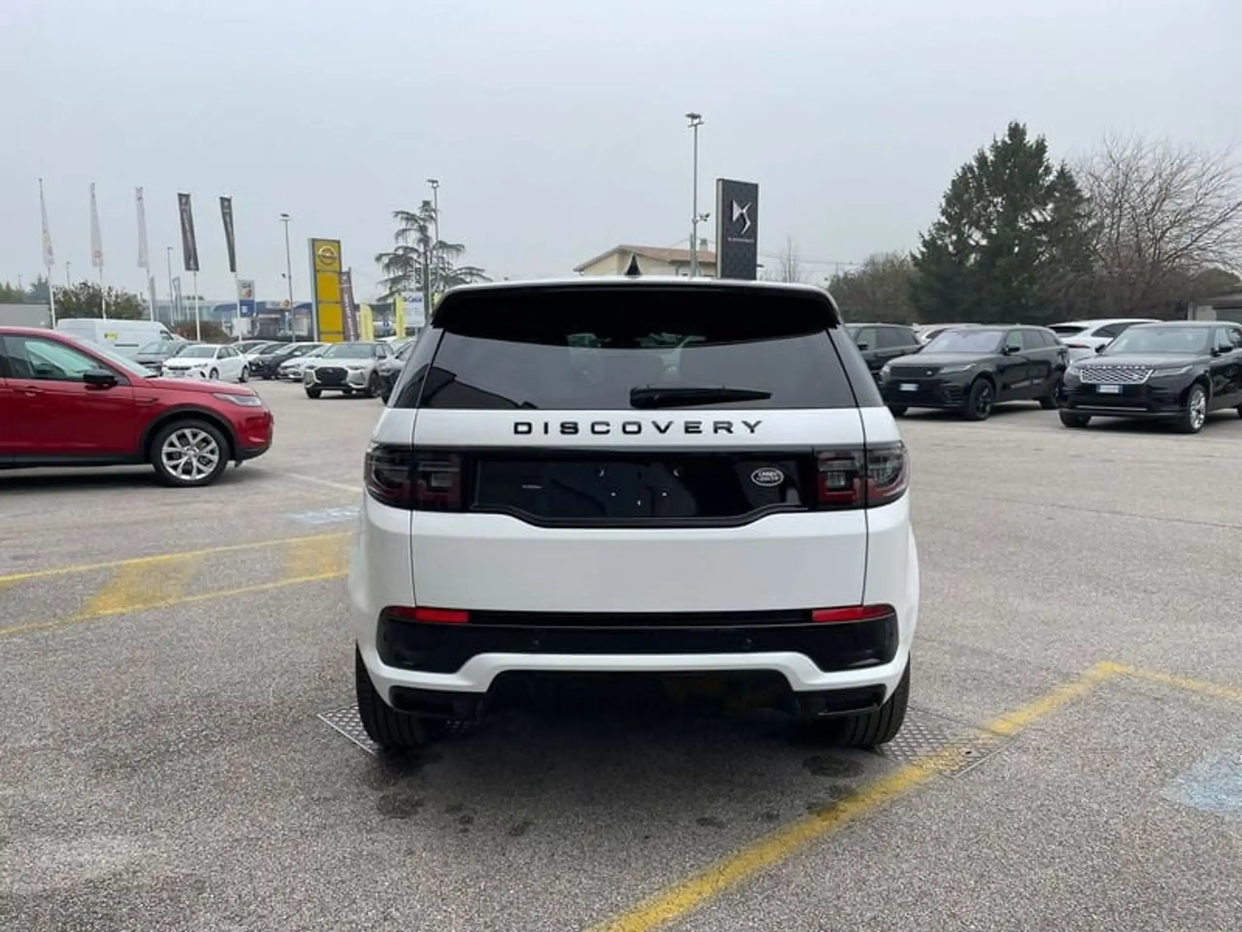 Land Rover - Discovery Sport