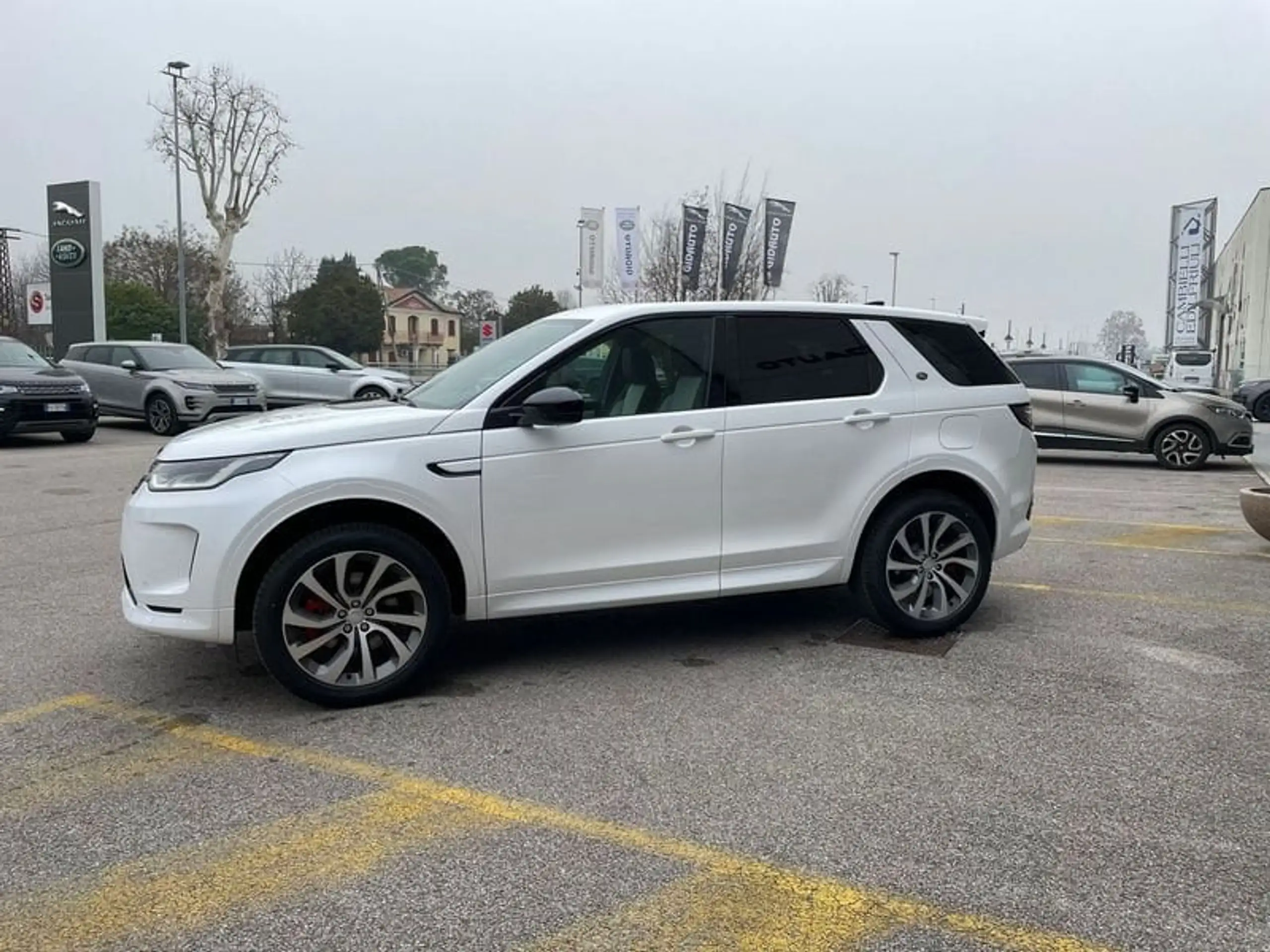 Land Rover - Discovery Sport