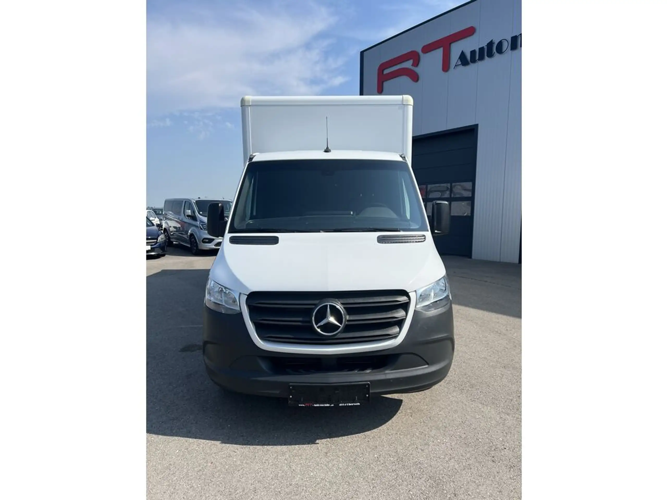 Mercedes-Benz - Sprinter