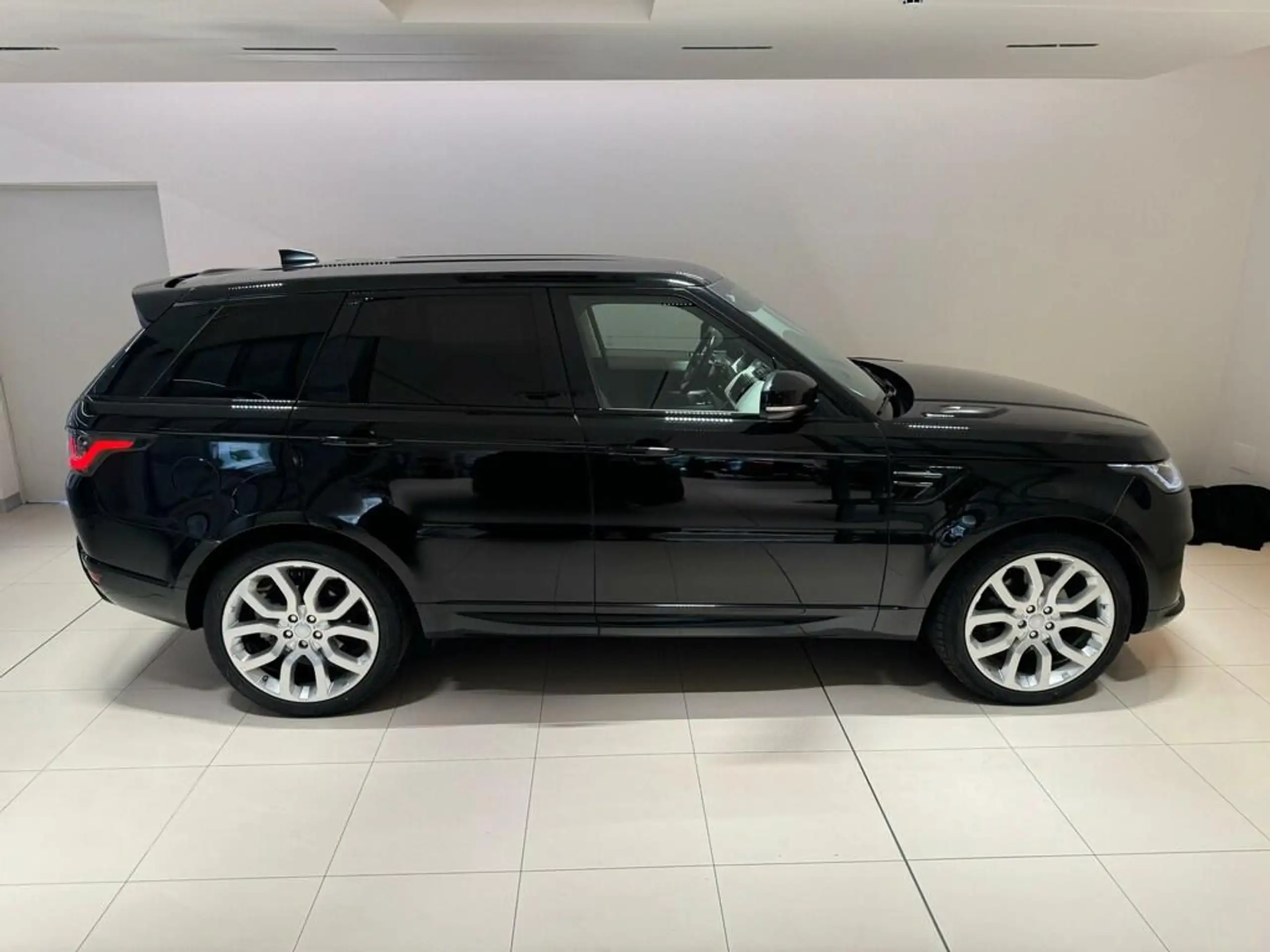 Land Rover - Range Rover Sport