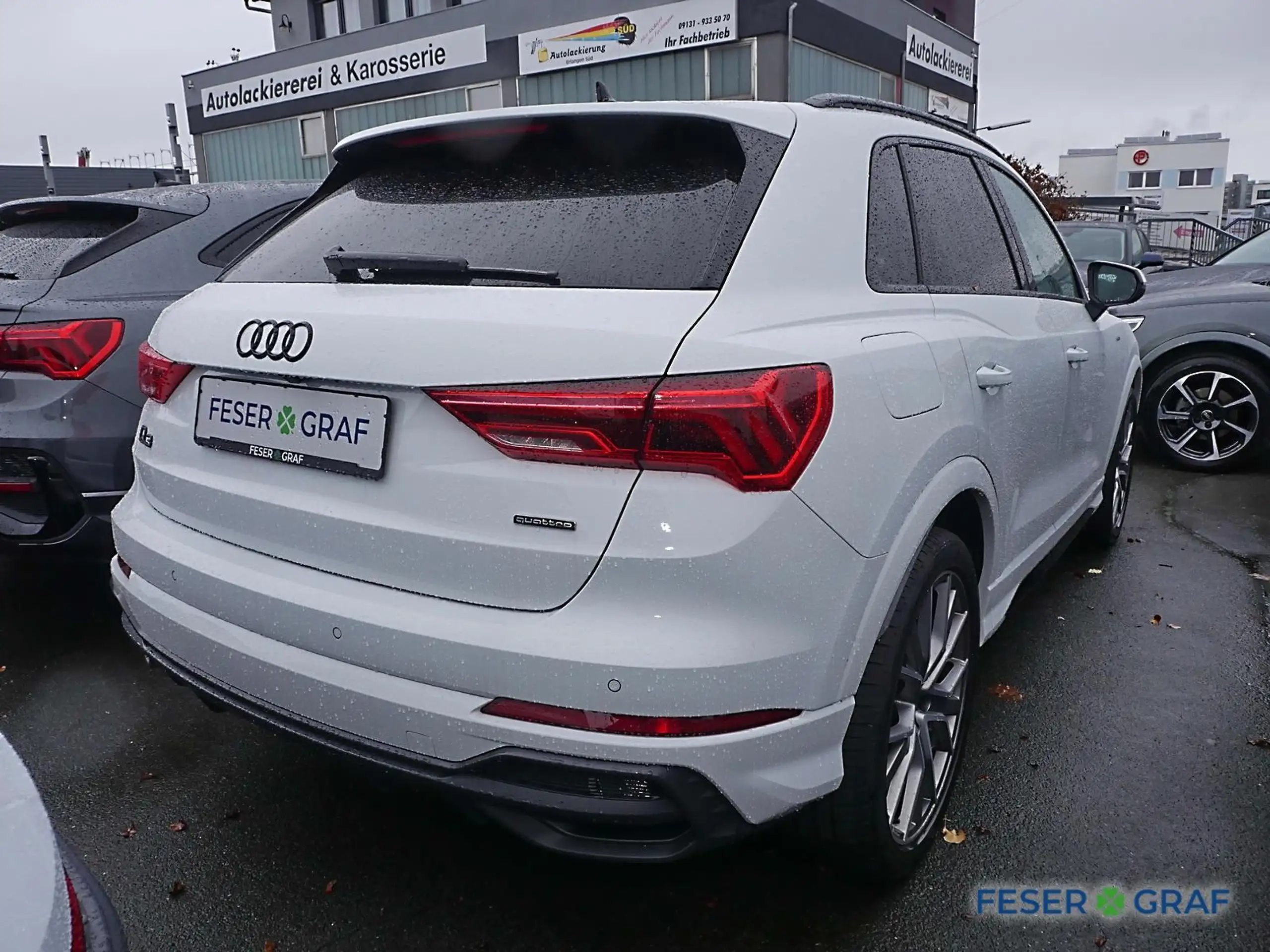 Audi - Q3