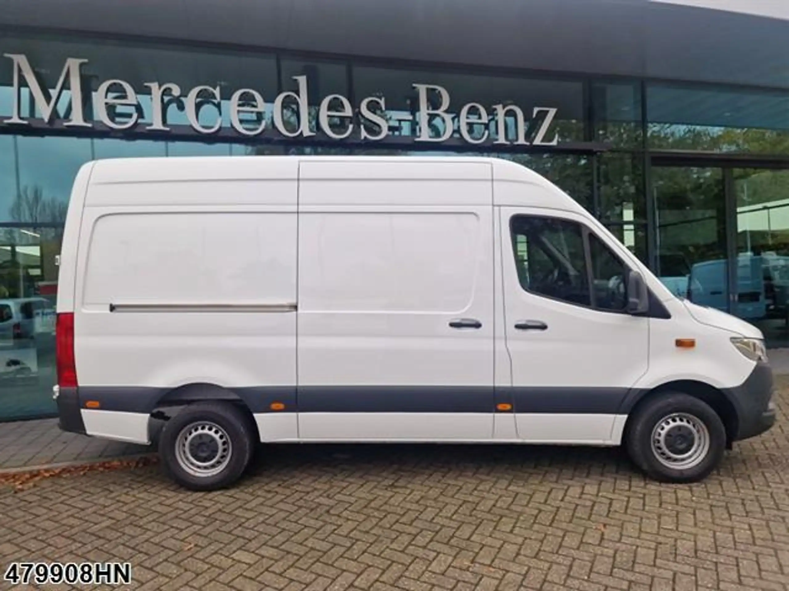 Mercedes-Benz - Sprinter