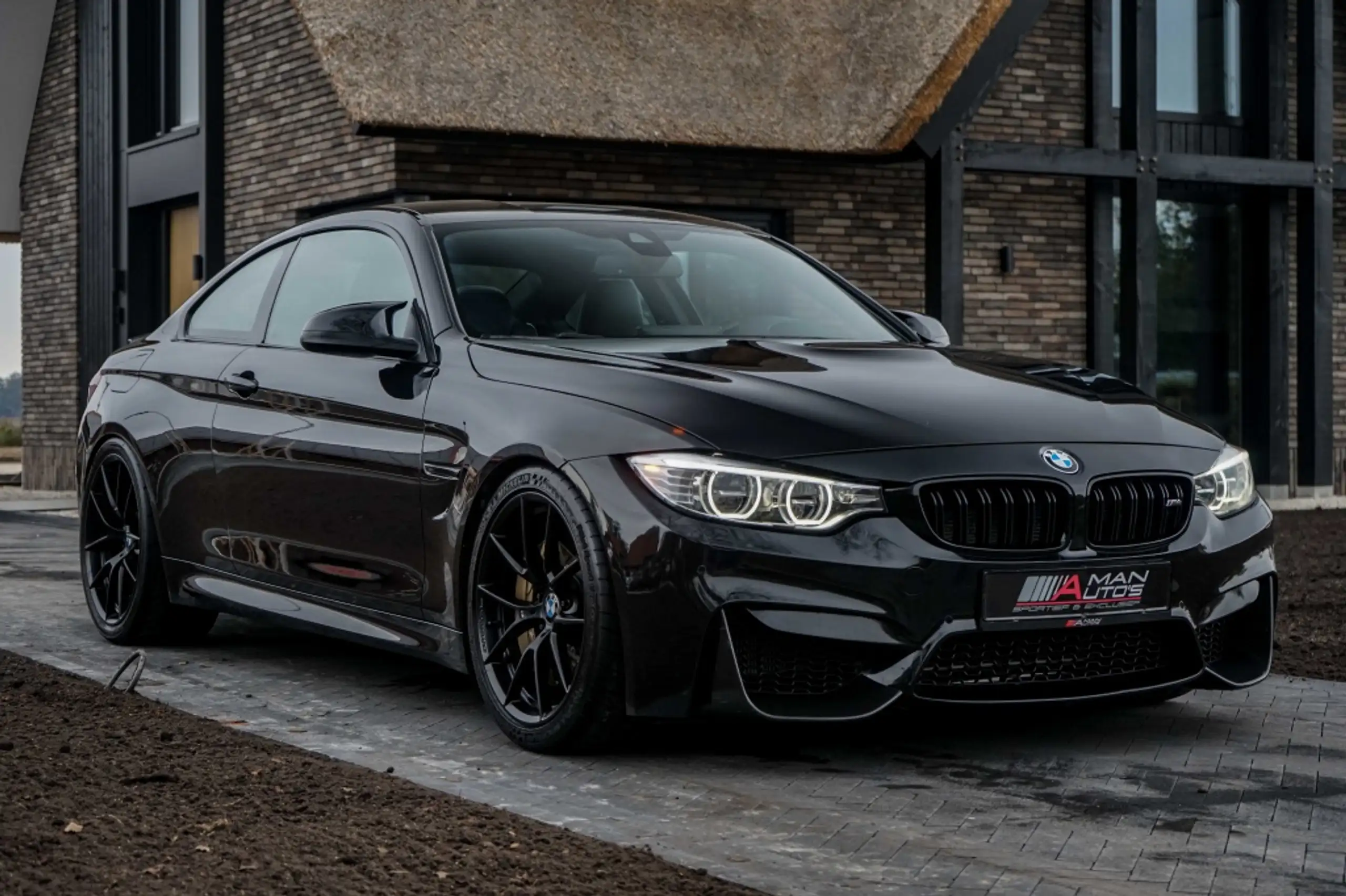 BMW - M4