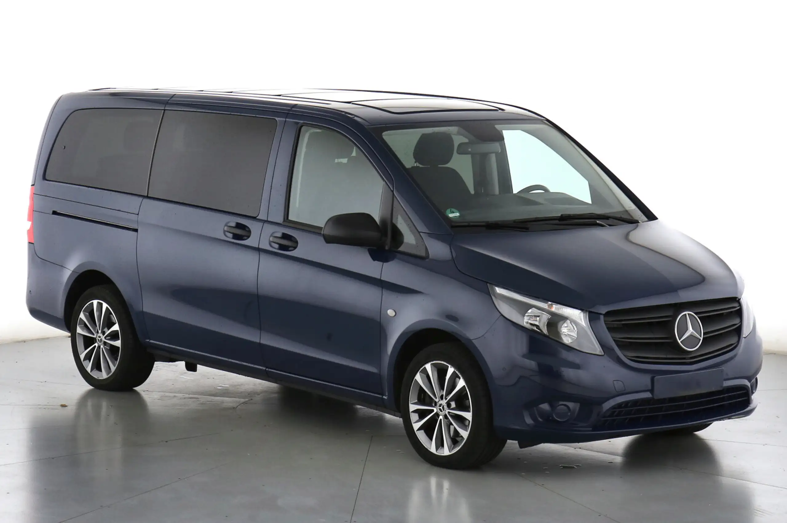 Mercedes-Benz - Vito