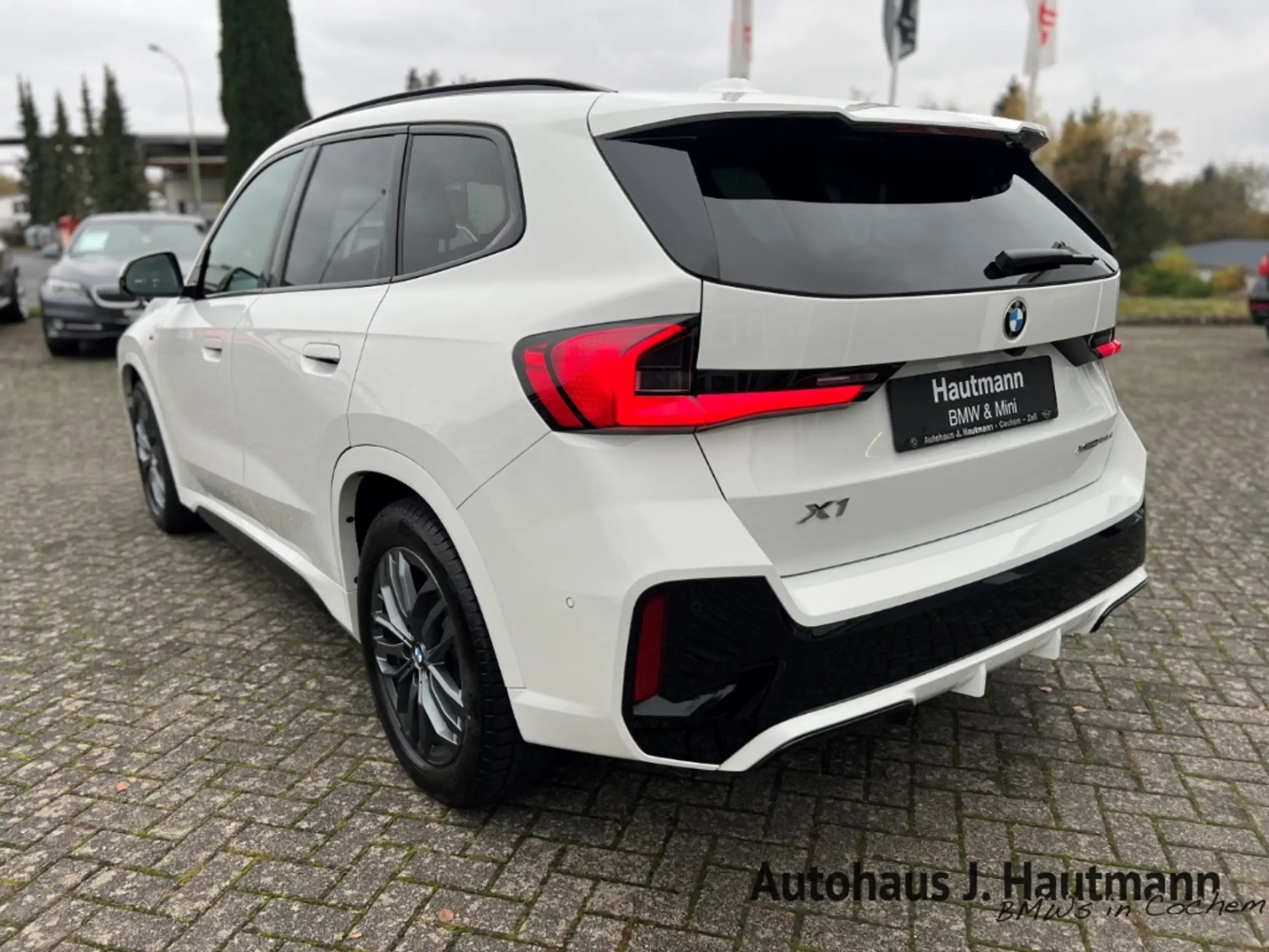 BMW - X1