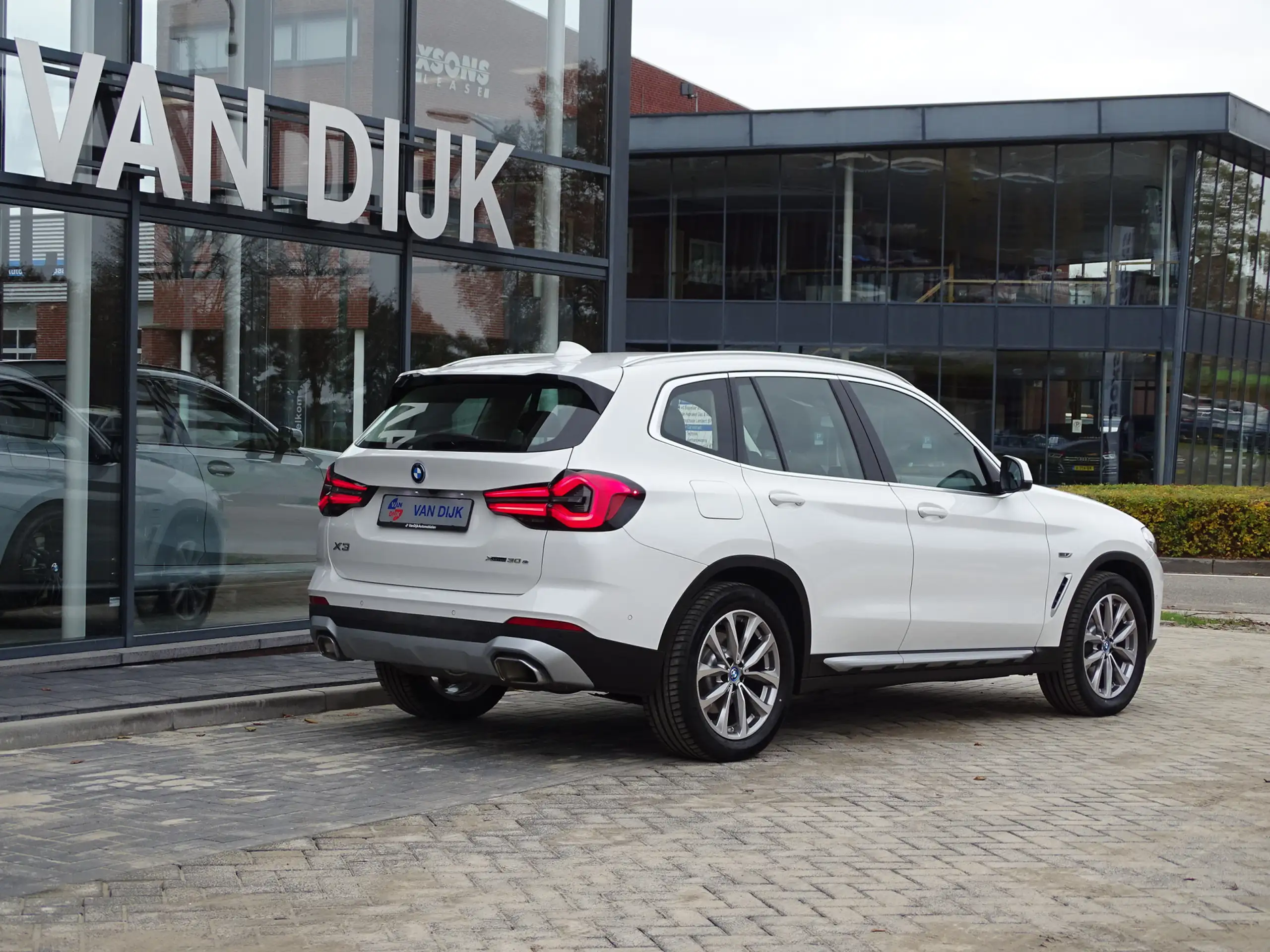 BMW - X3