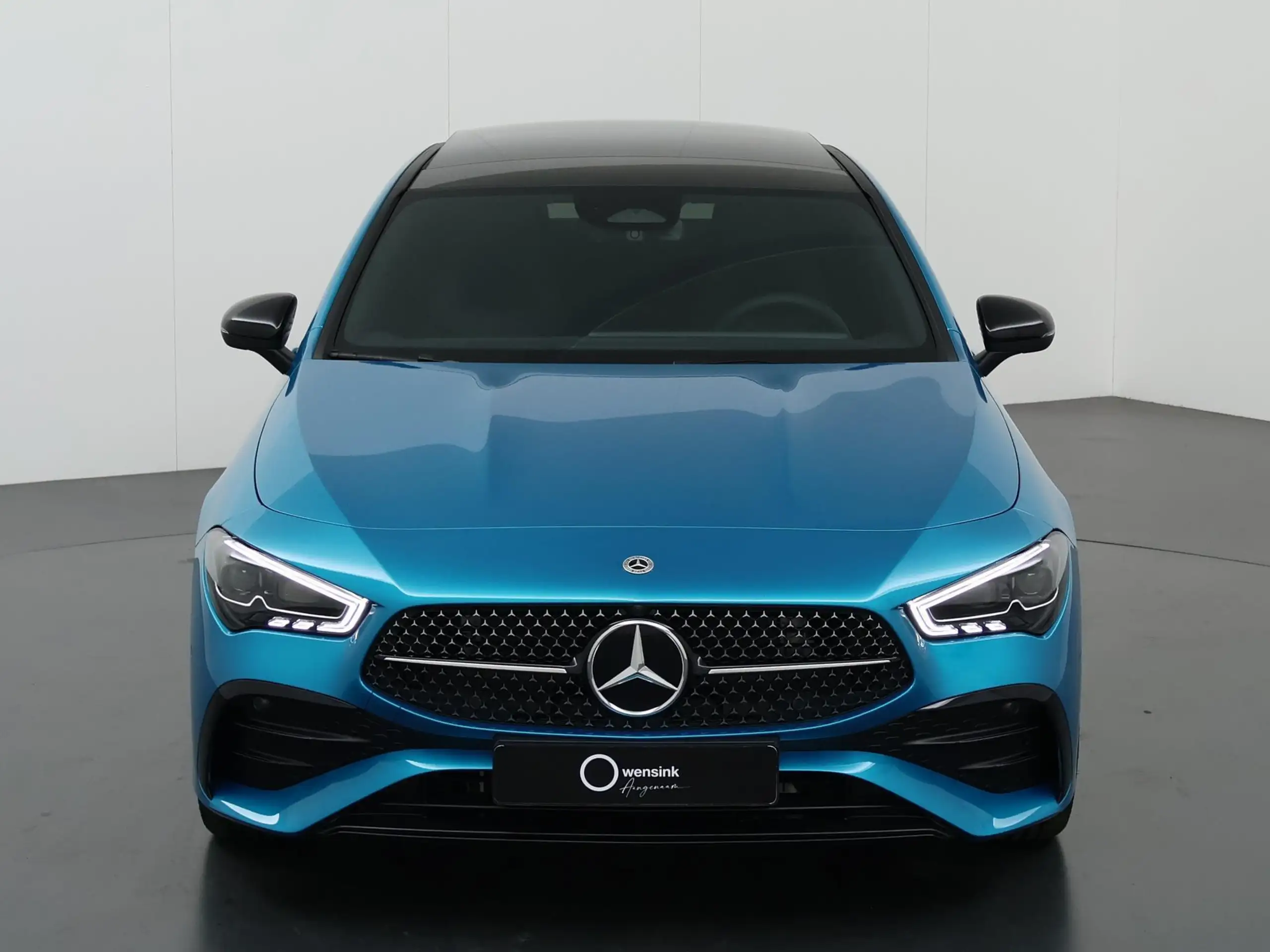 Mercedes-Benz - CLA 180