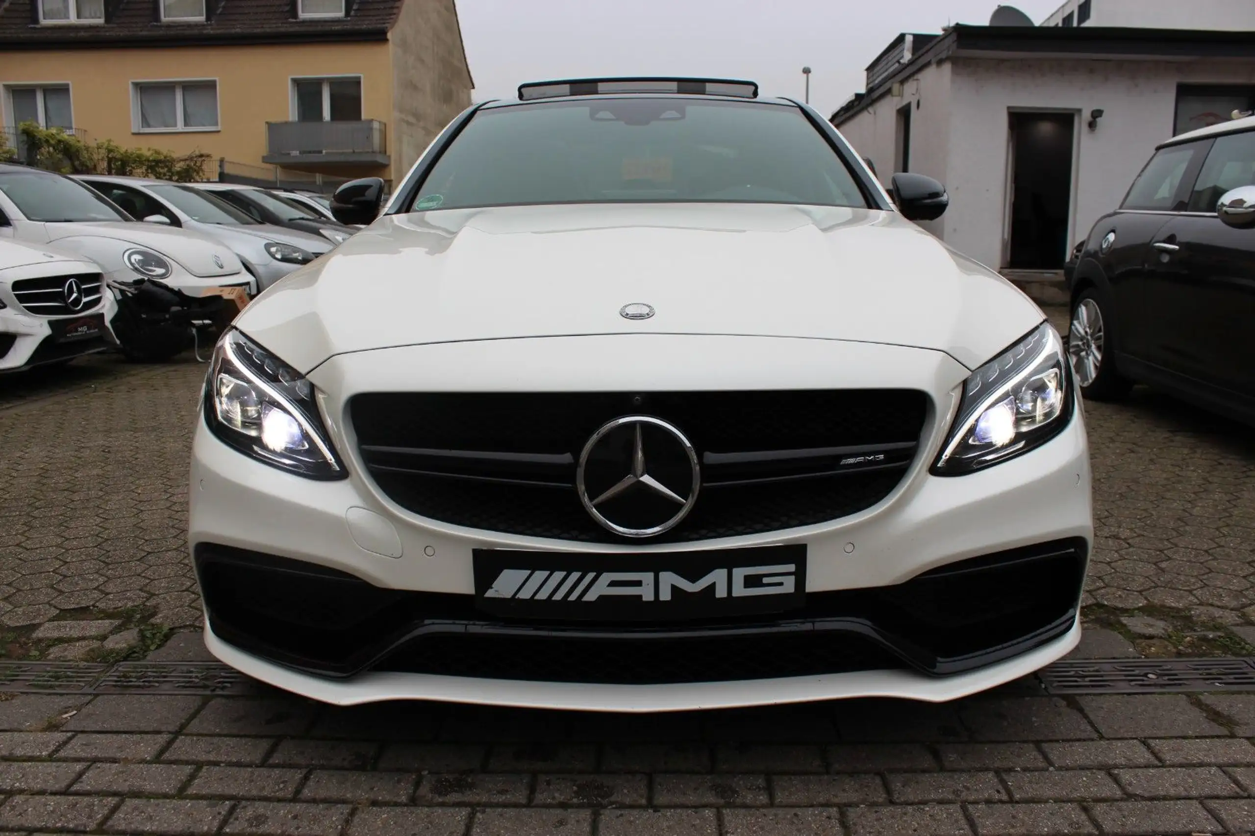 Mercedes-Benz - C 63 AMG