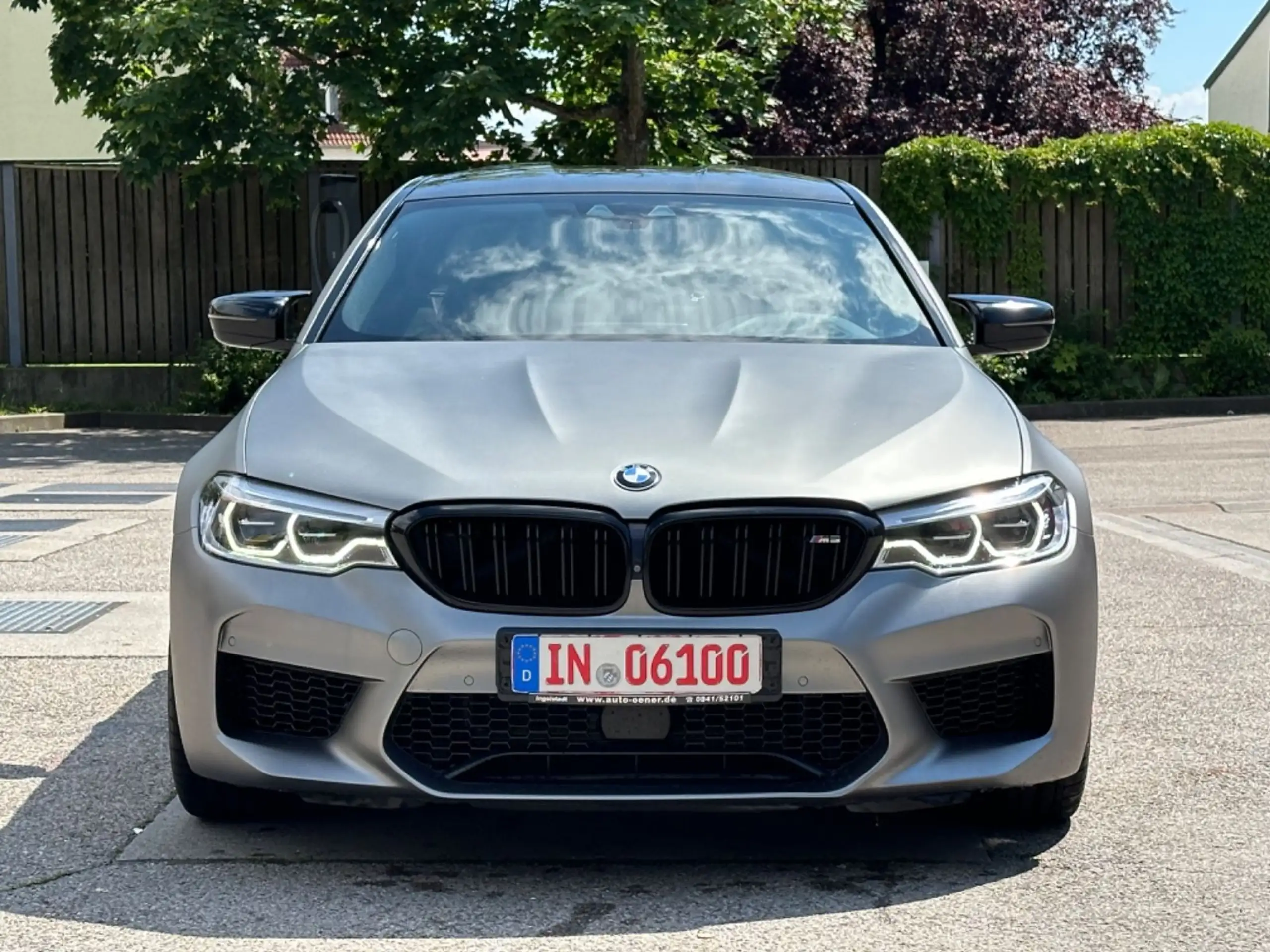 BMW - M5