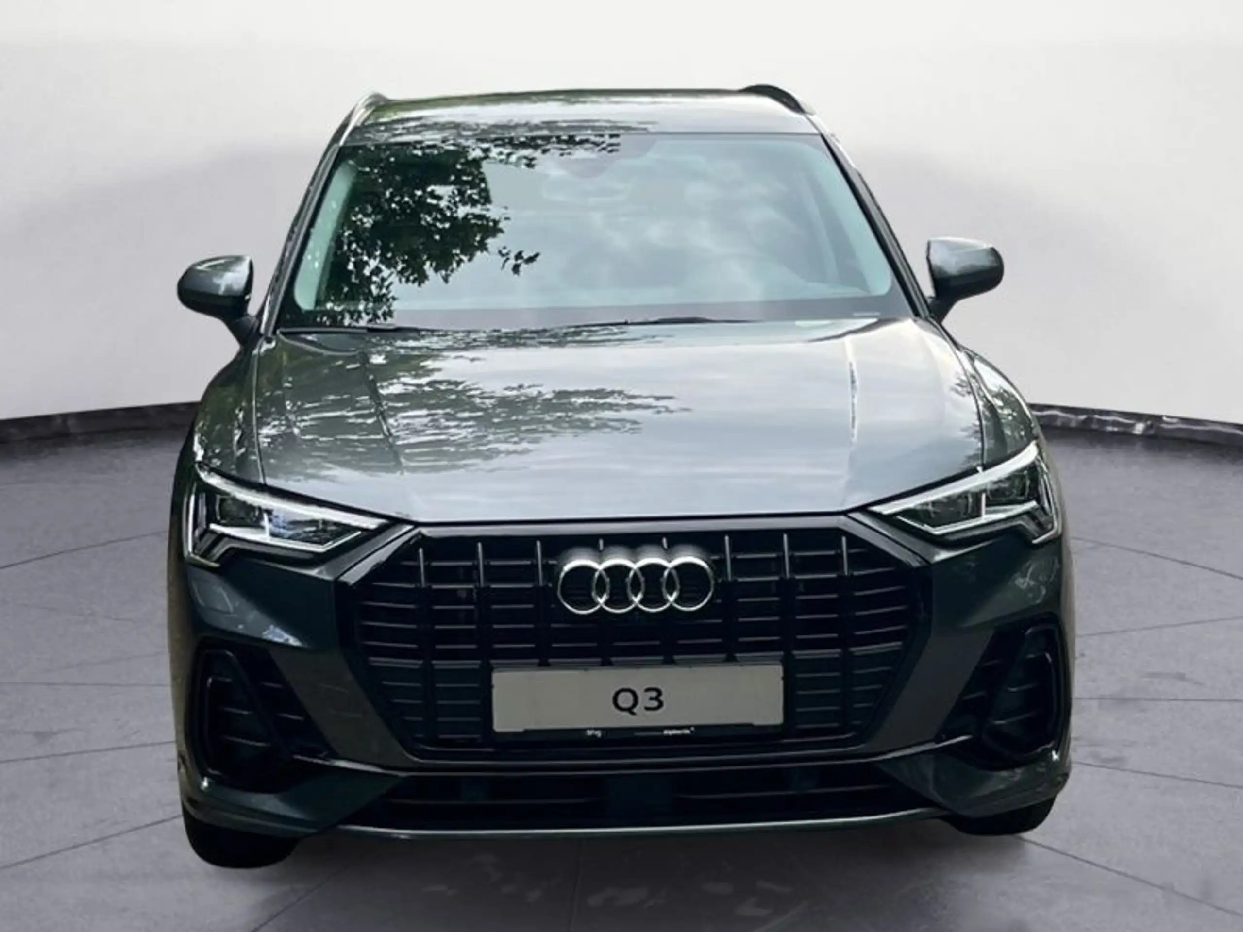 Audi - Q3