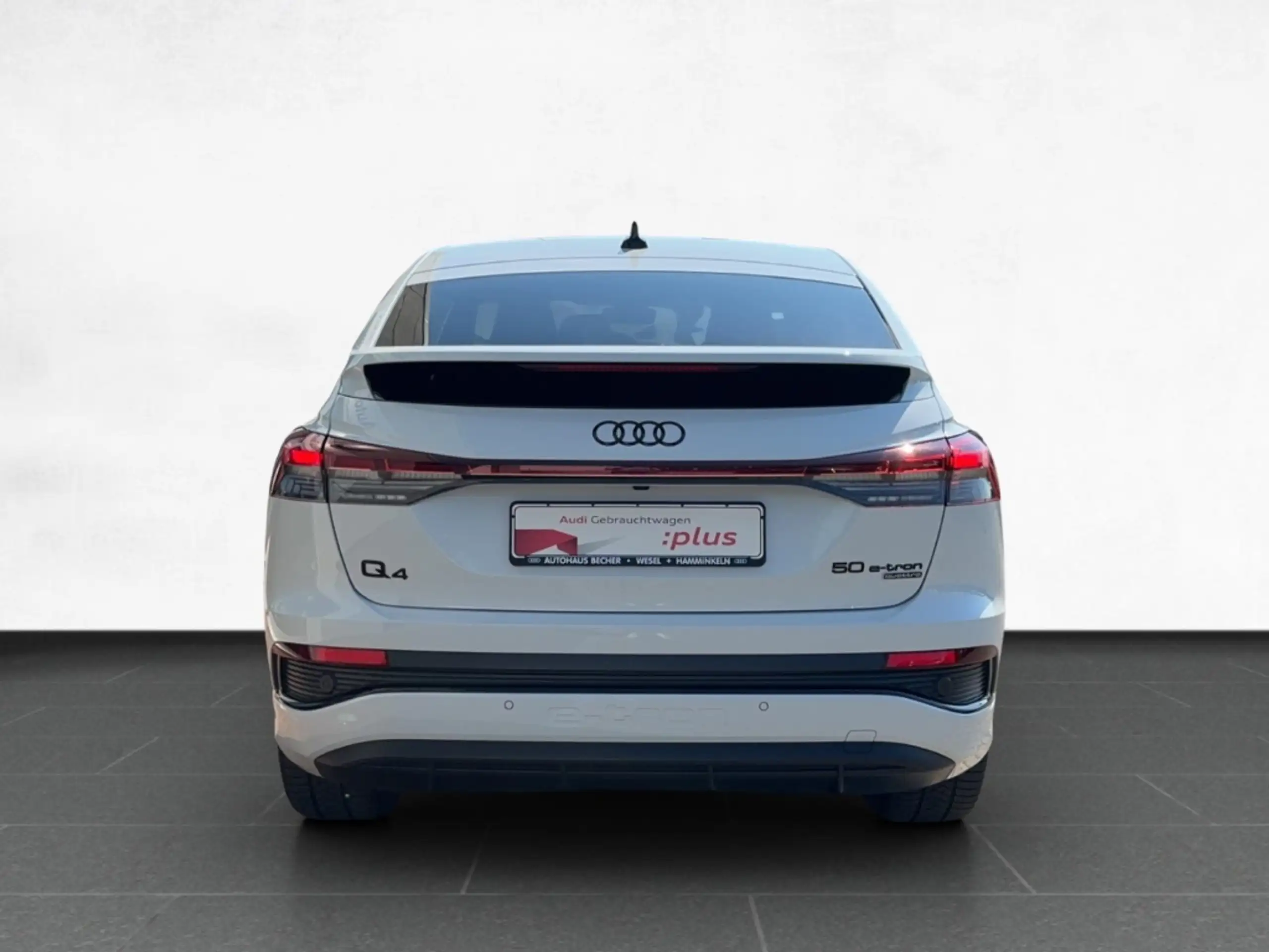 Audi - Q4 e-tron