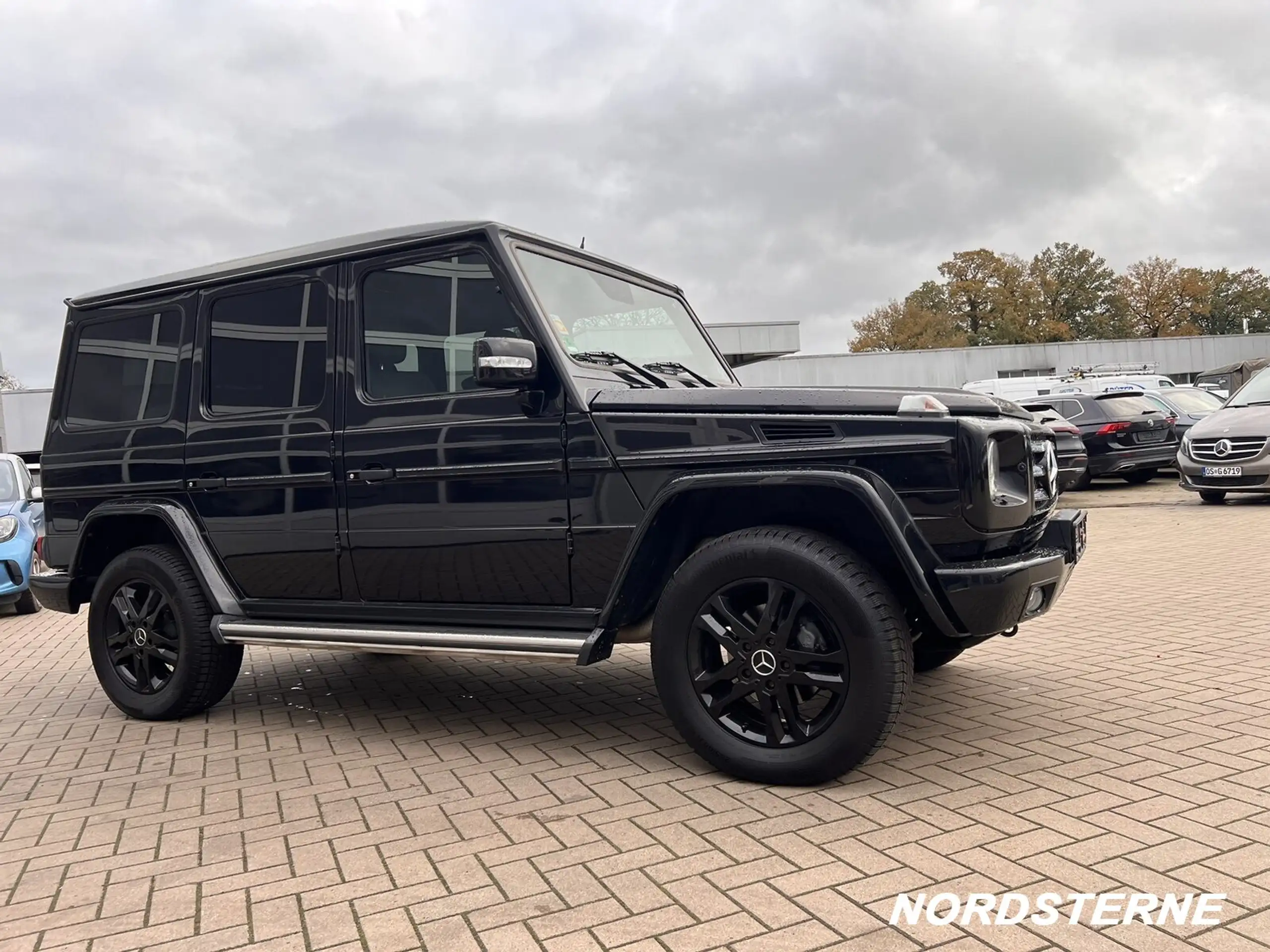 Mercedes-Benz - G 350