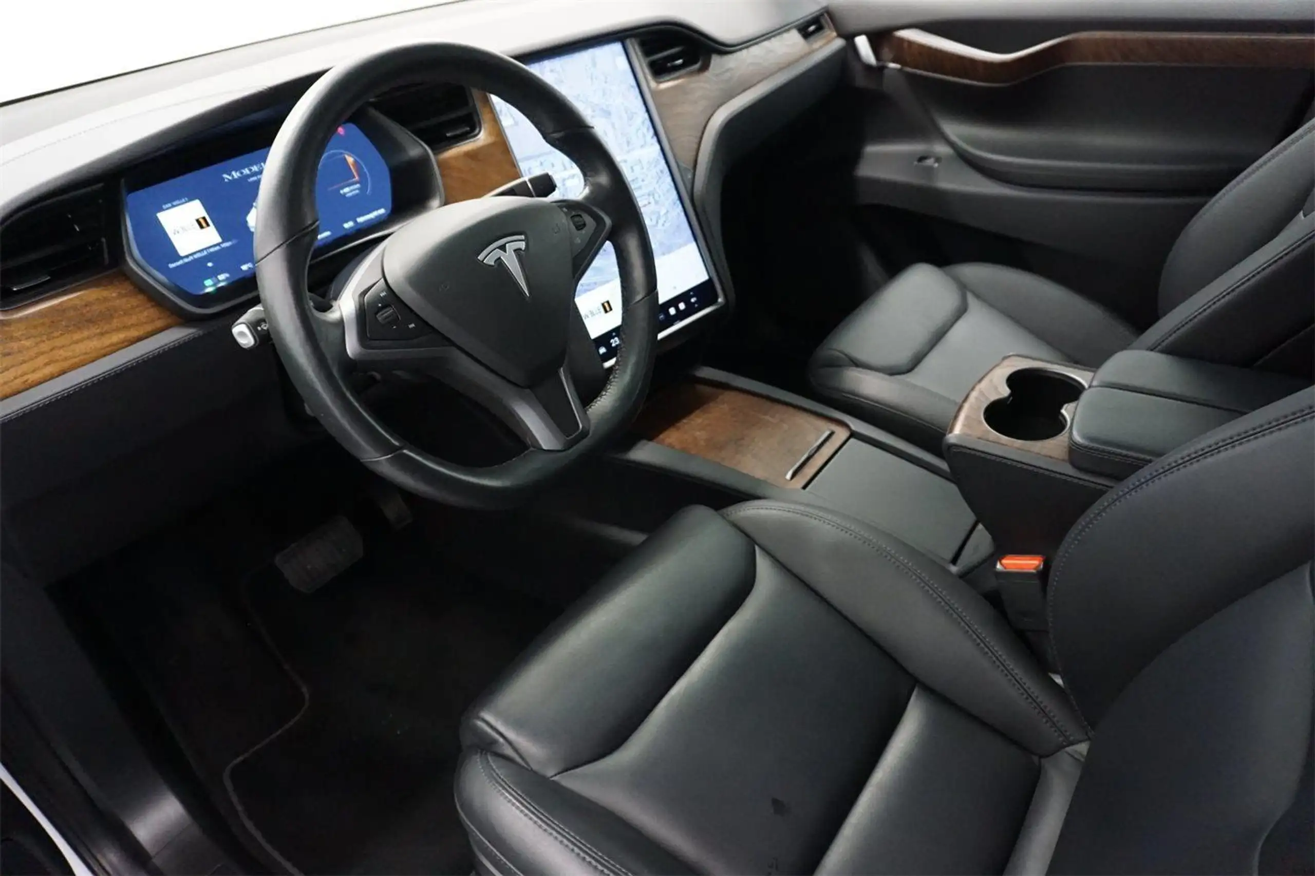 Tesla - Model X