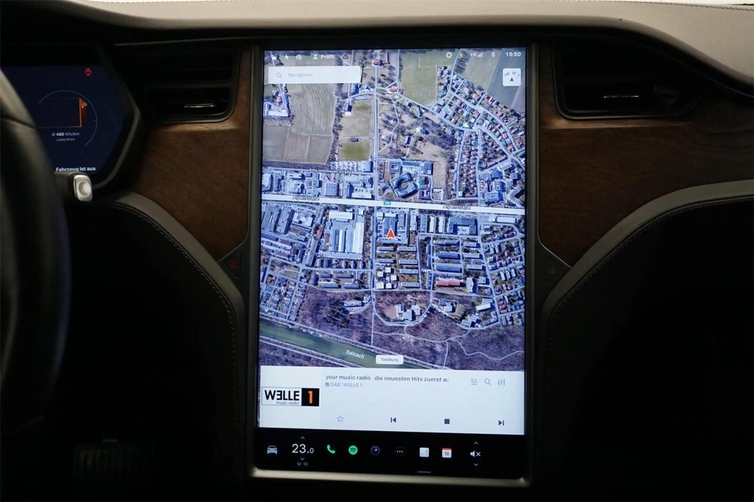 Tesla - Model X