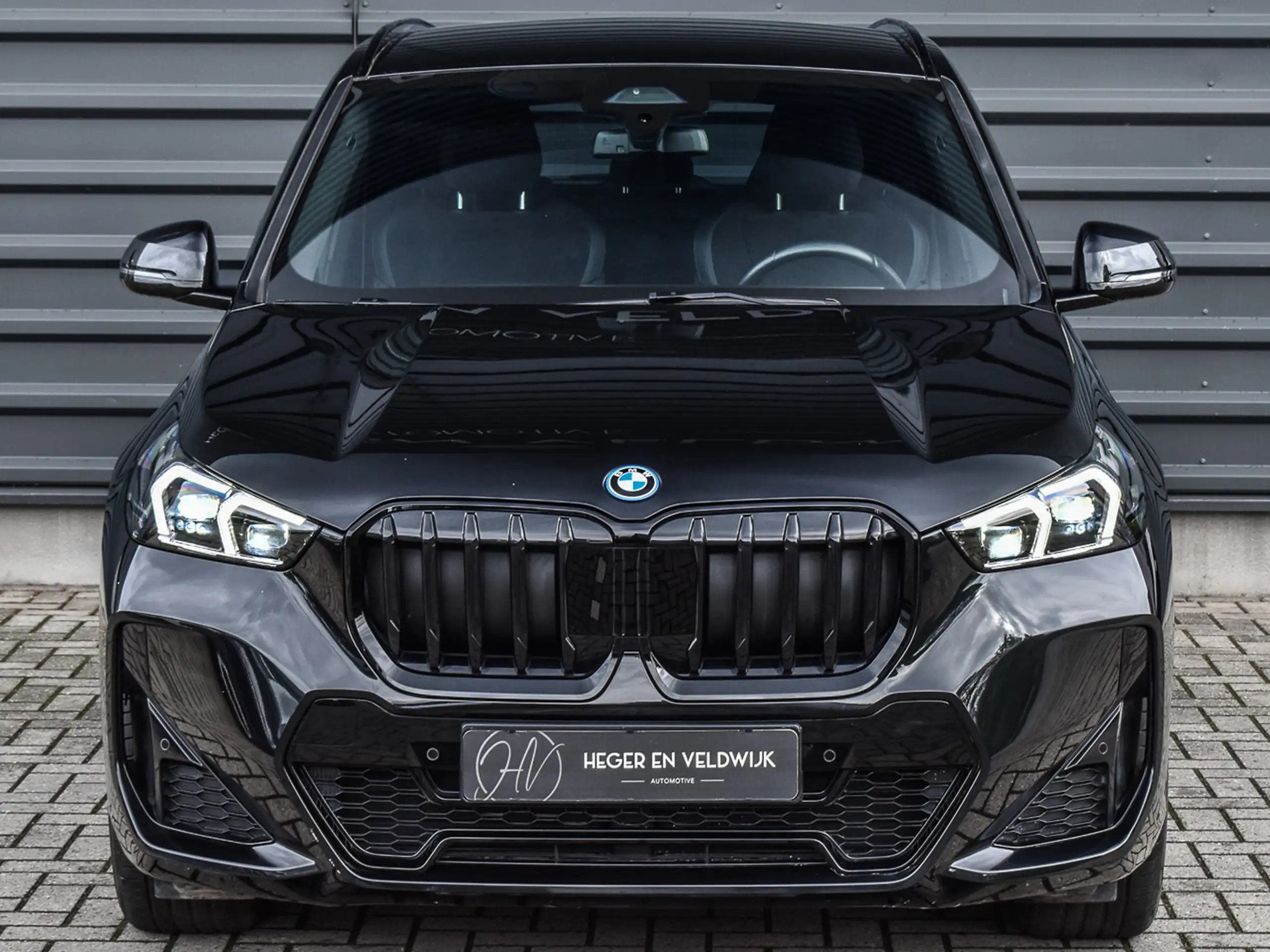 BMW - X1