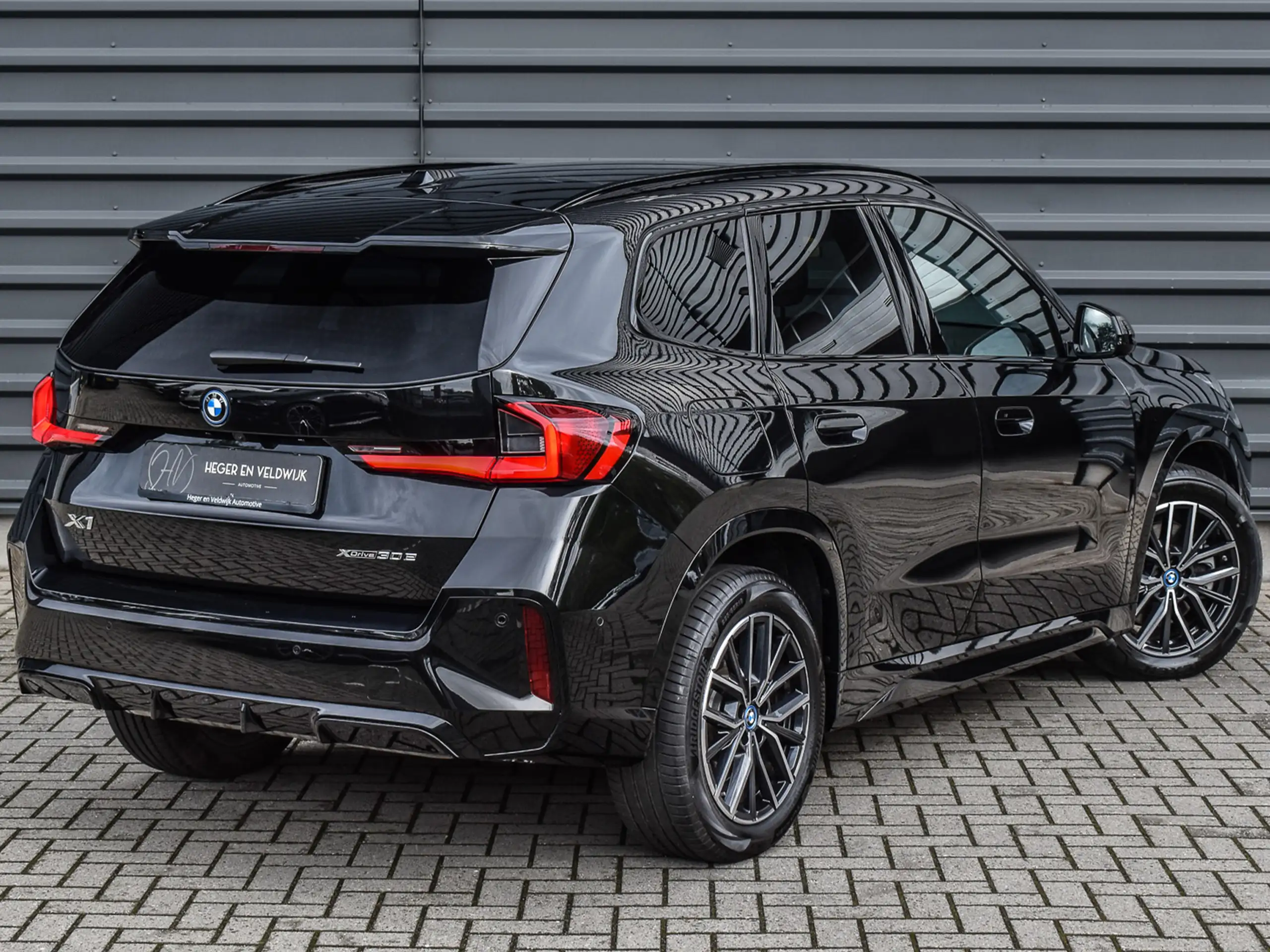 BMW - X1