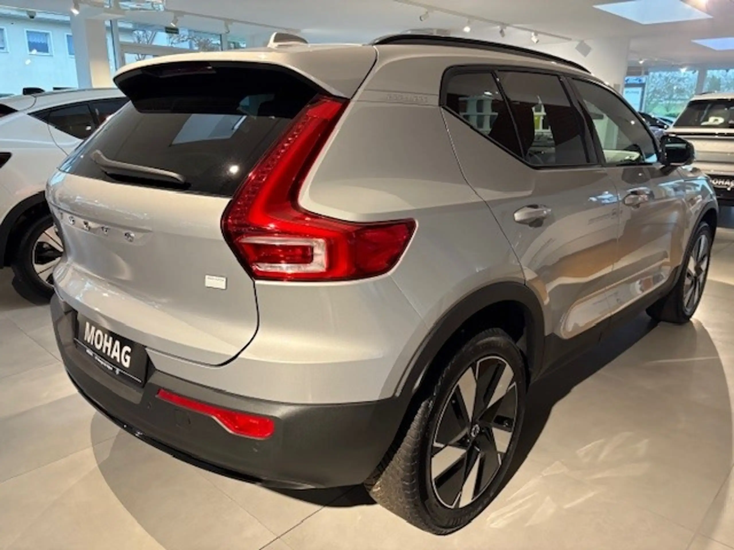 Volvo - XC40