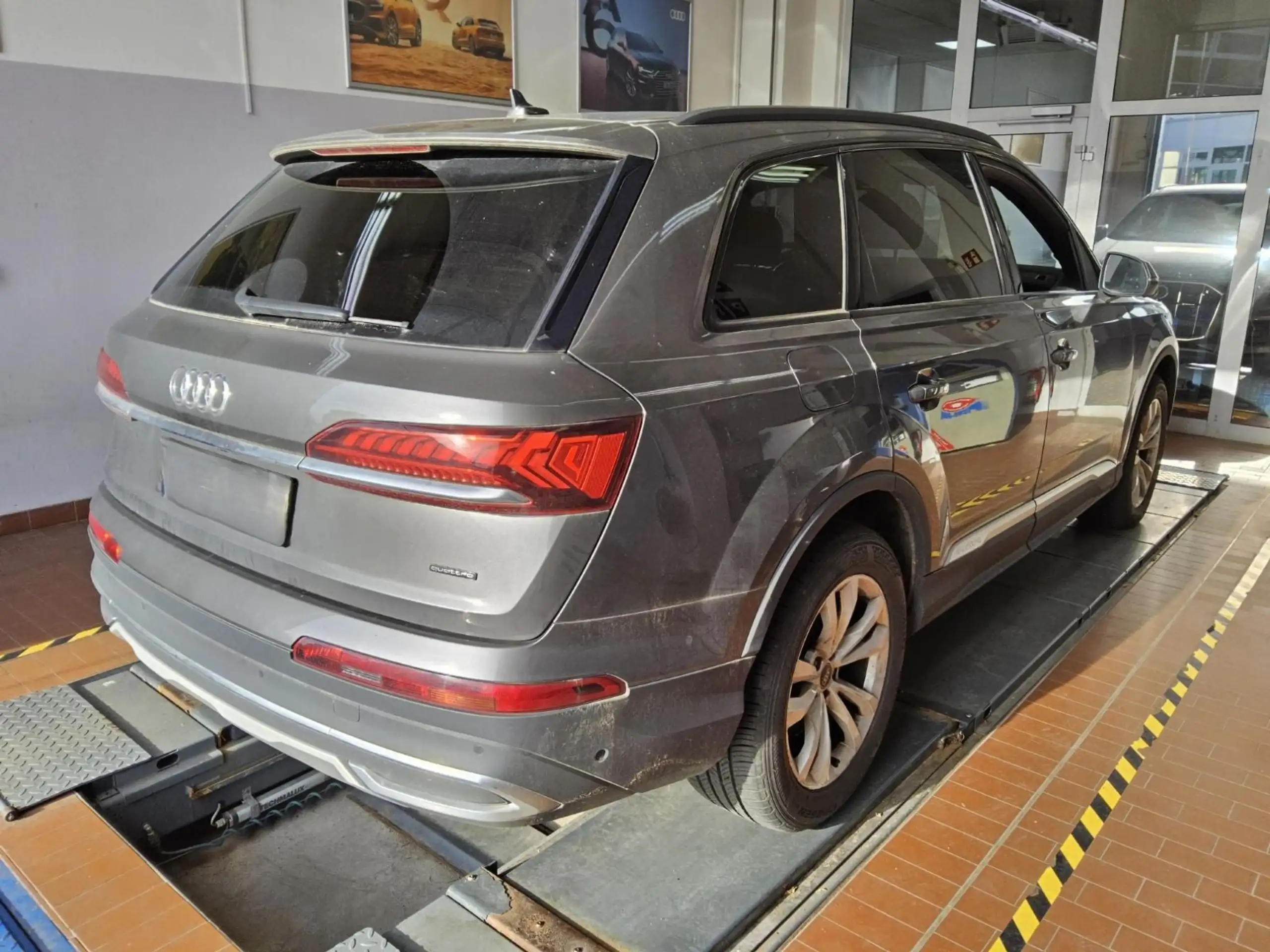 Audi - Q7