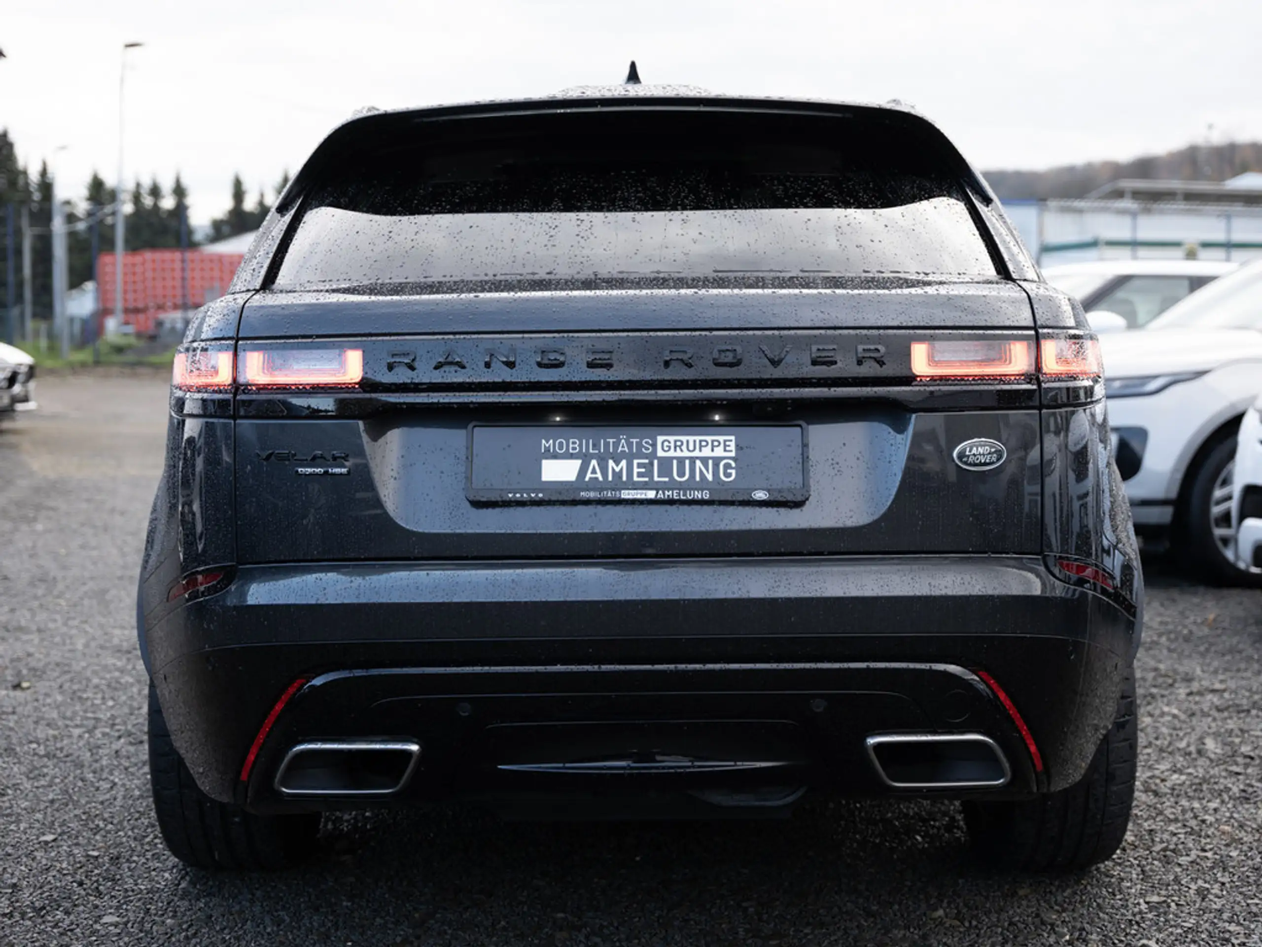 Land Rover - Range Rover Velar