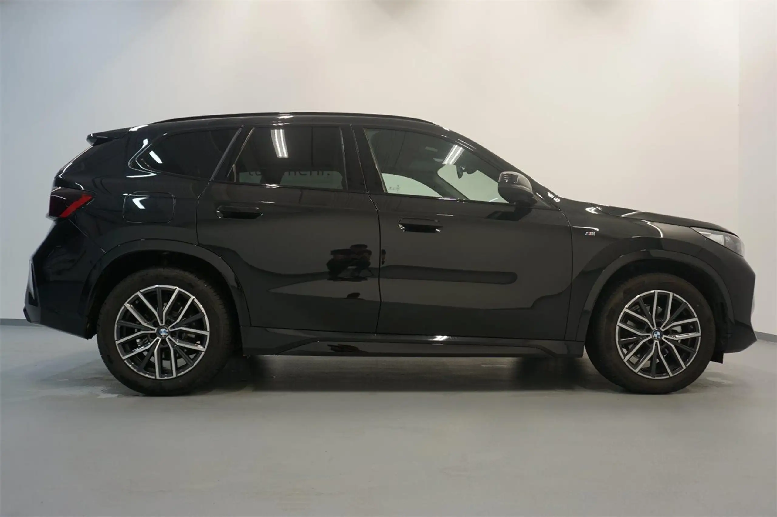 BMW - X1