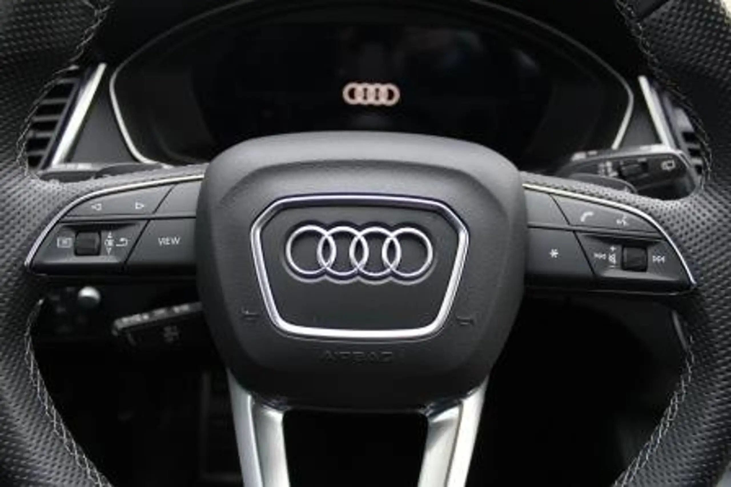 Audi - Q5